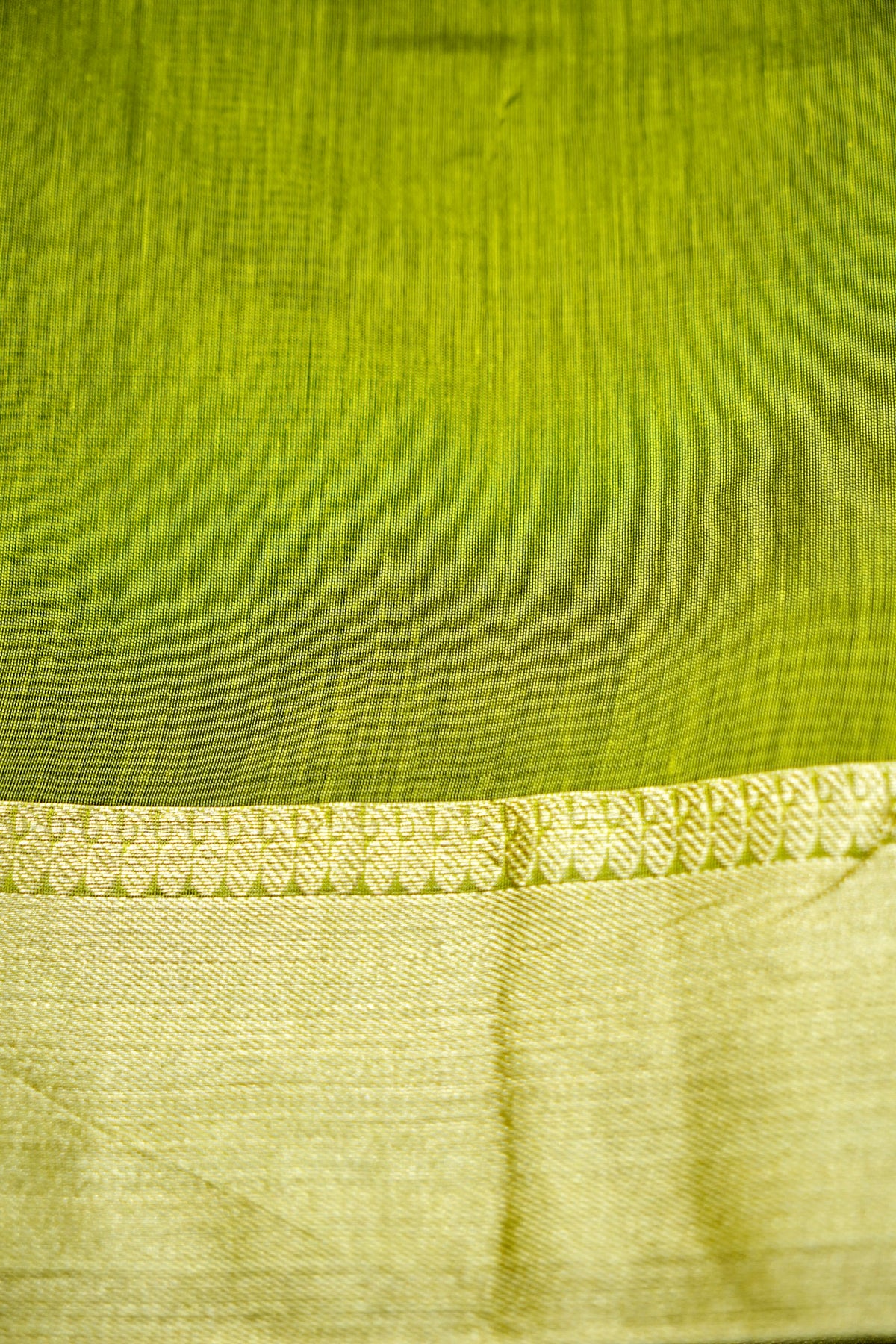 Suvarna - Bottle Green Maheshwari Silk Saree with Antique Gold Border