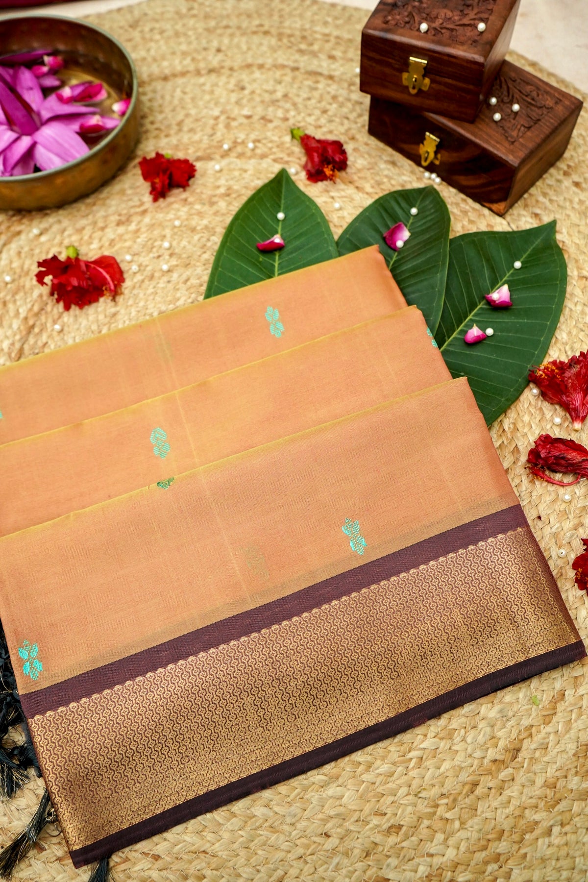 Suvarna - Peach Copper Maheshwari Silk Saree