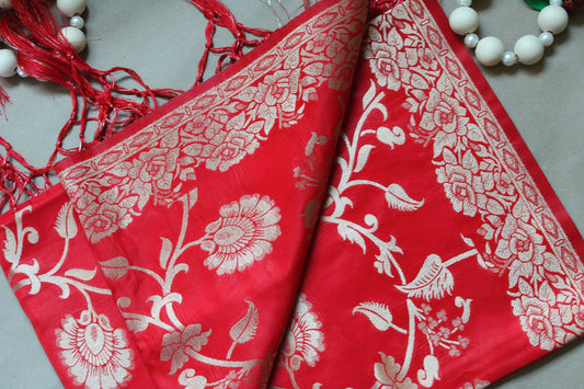 Banarasi Silk Dupatta in Bright Red and gold weaving