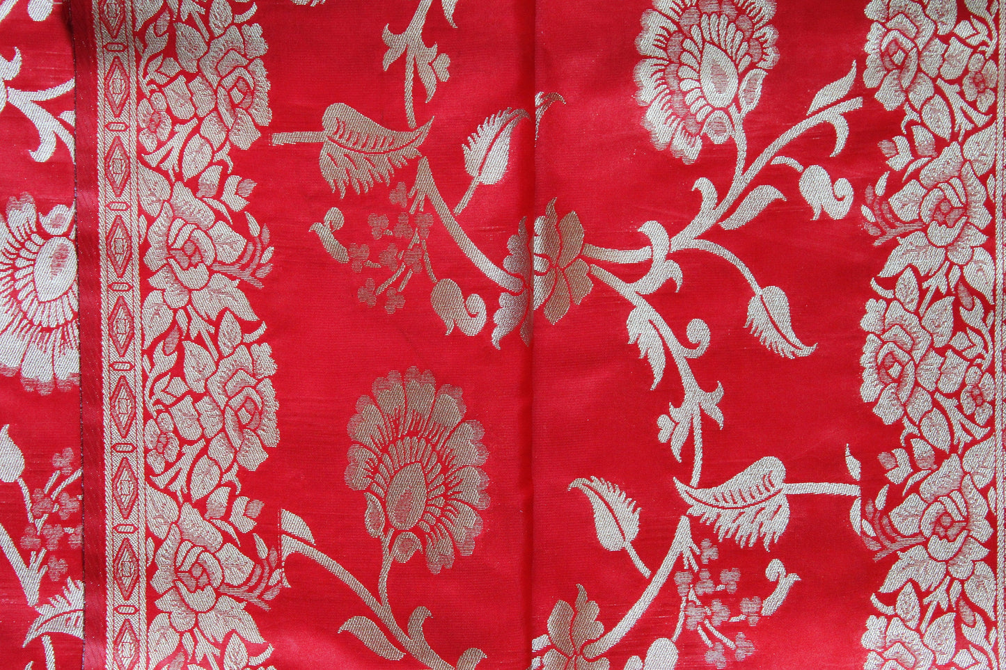 Banarasi Silk Dupatta in Bright Red and gold weaving