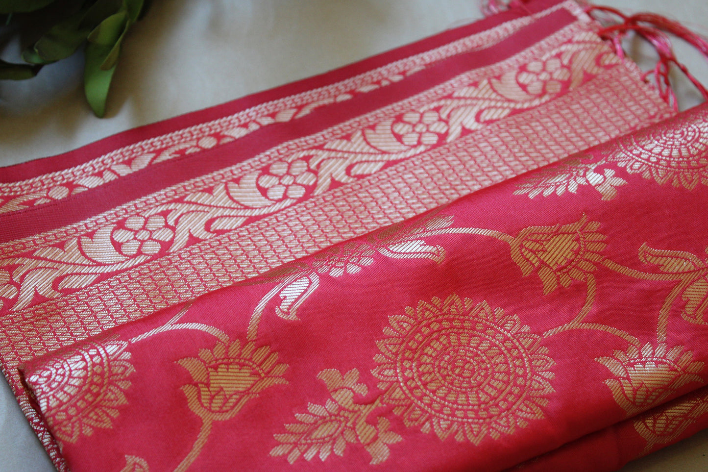 Banarasi Silk Tomato Red Elegant Dupatta, gold handweaving