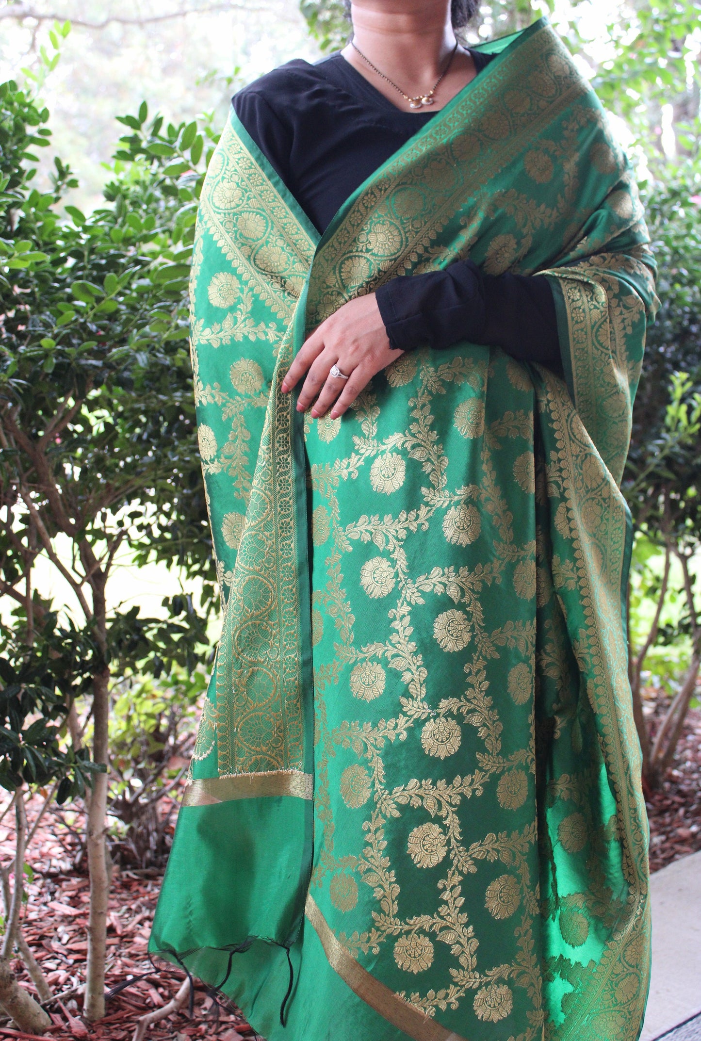 Banarasi Emerald Green Silk Dupatta with gold weaving