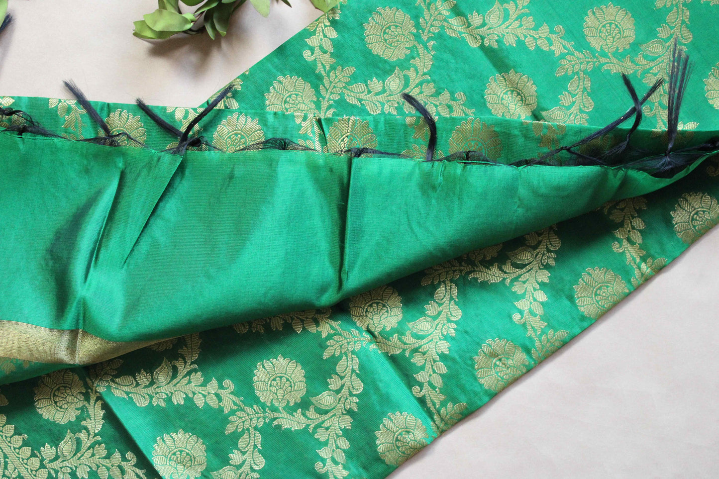 Banarasi Emerald Green Silk Dupatta with gold weaving