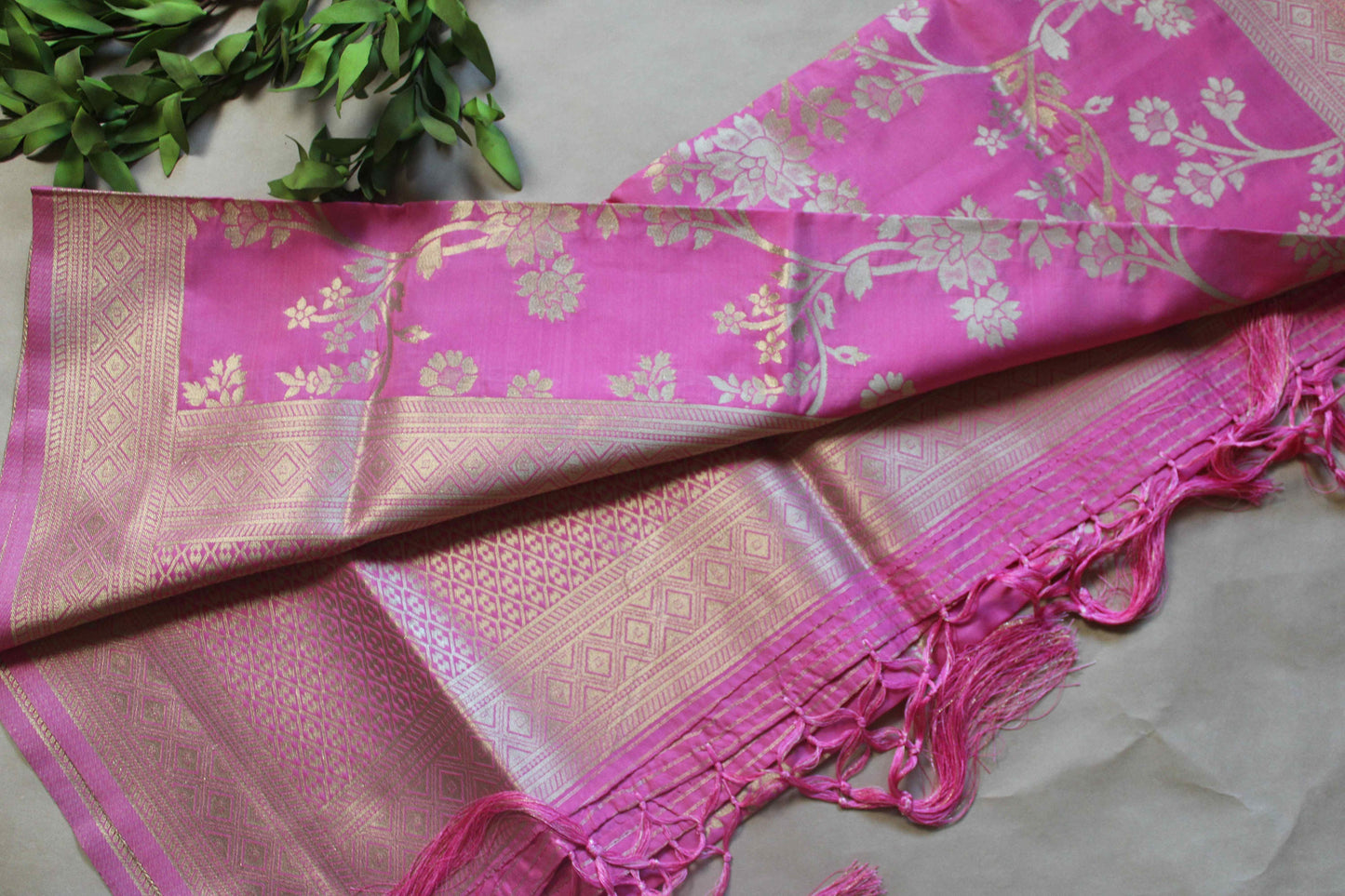 Banarasi Pink Dupatta with gold handweaving