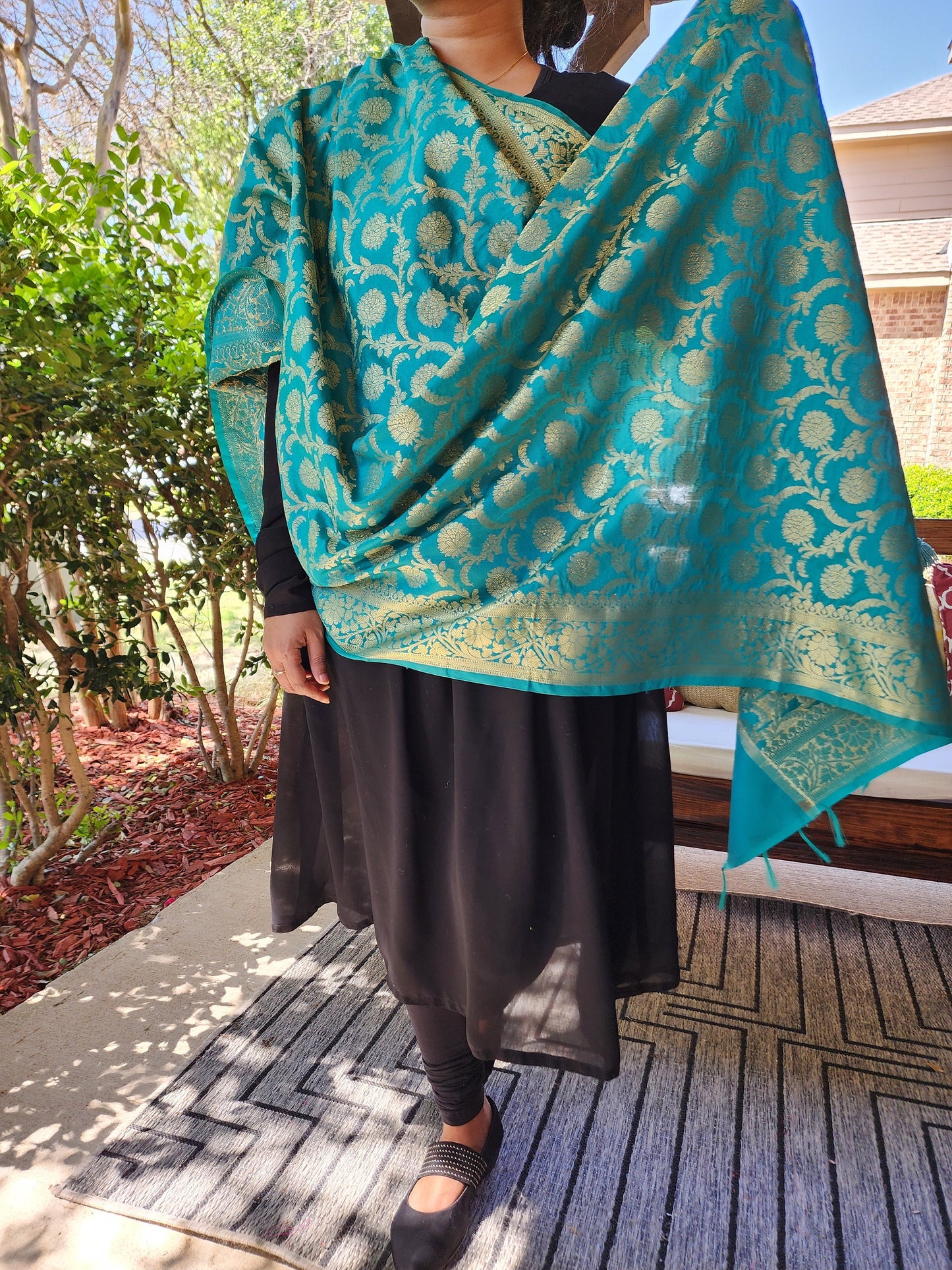 Banarasi Turquoise Green Silk Dupatta with gold weaving