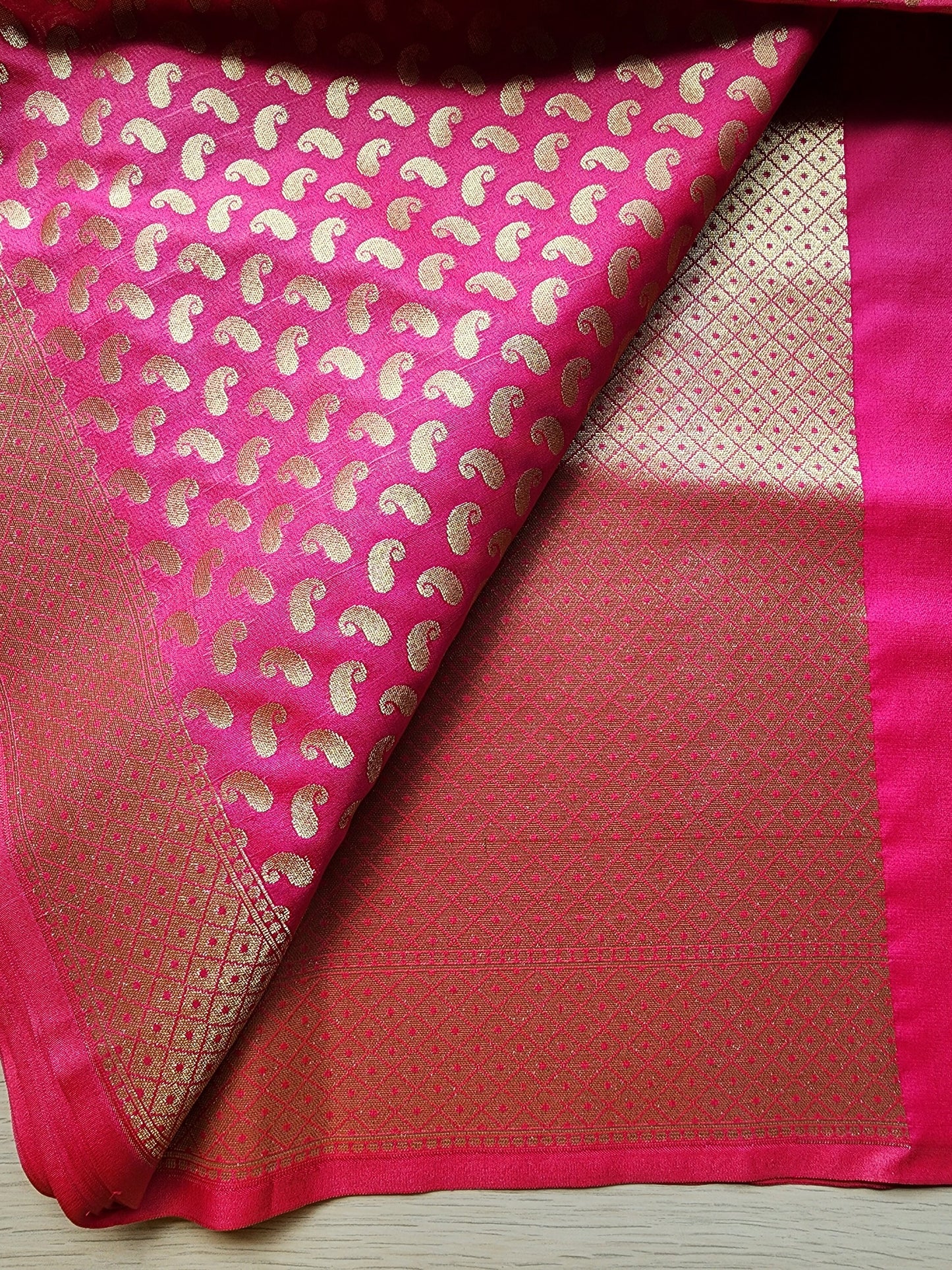 Banarasi Silk Pink Dupatta with gold handweaving