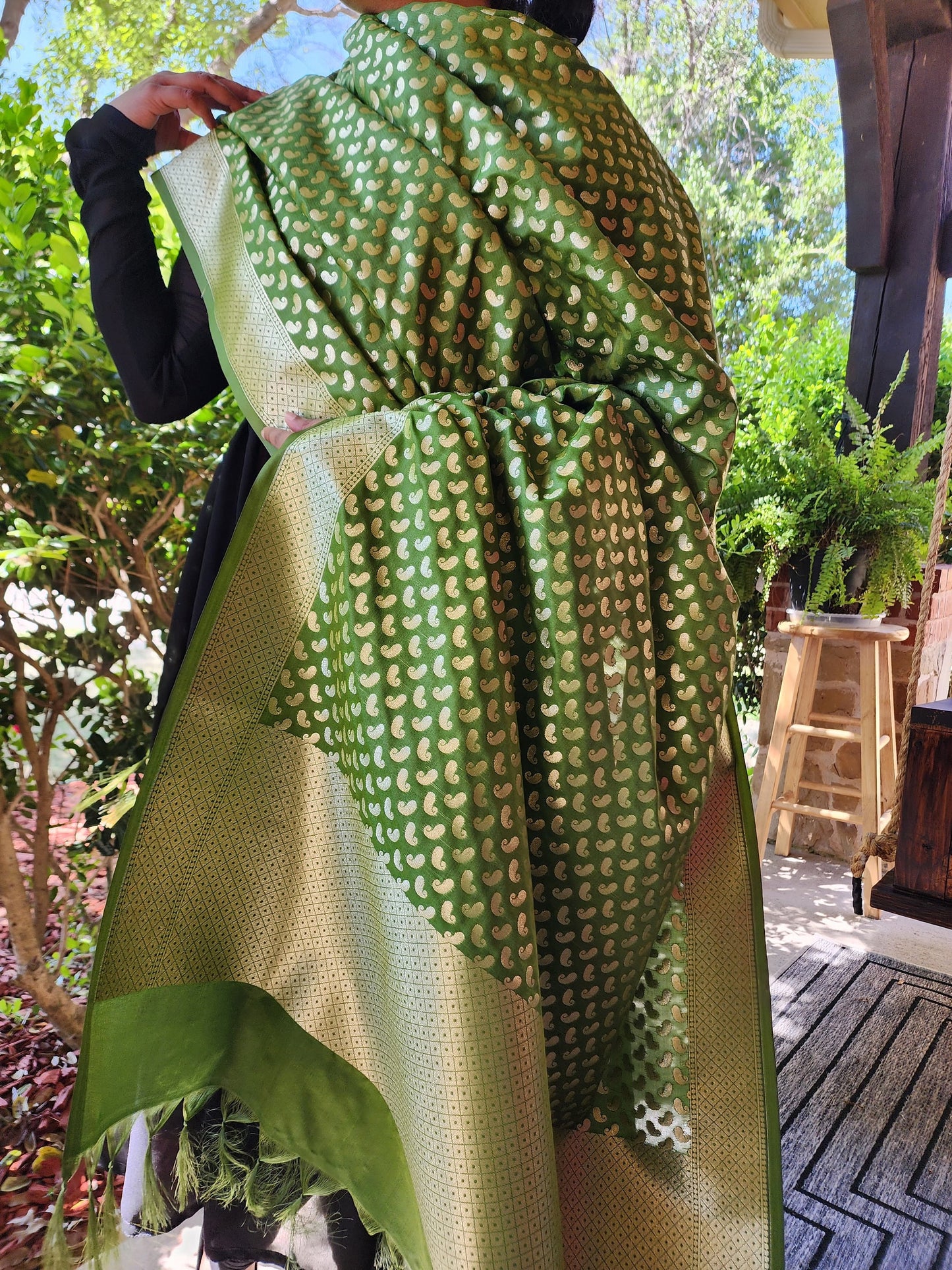 Banarasi Silk Light Green Dupatta with gold handweaving