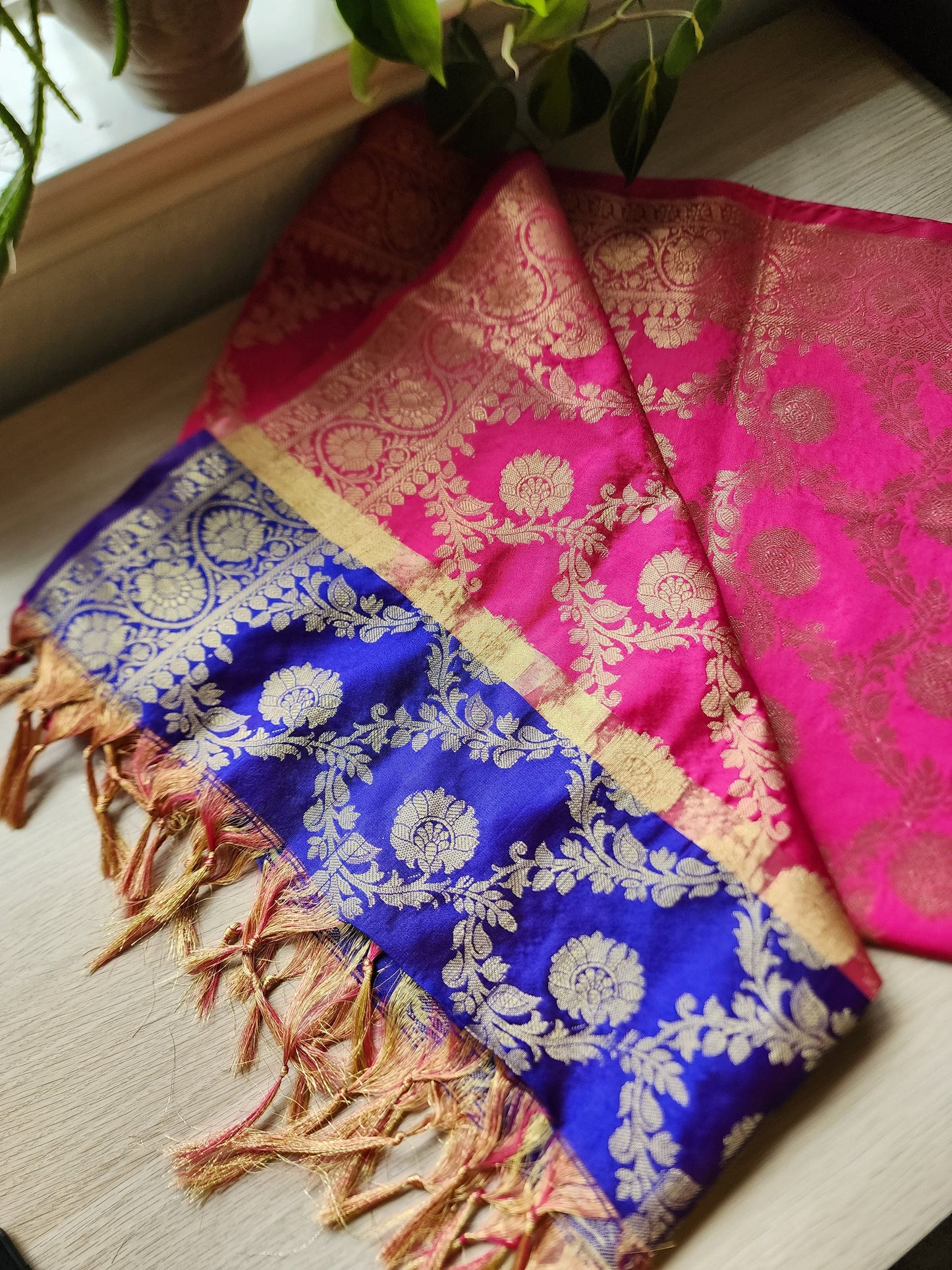 Banarasi Purple & Pink Dupatta with gold handweaving