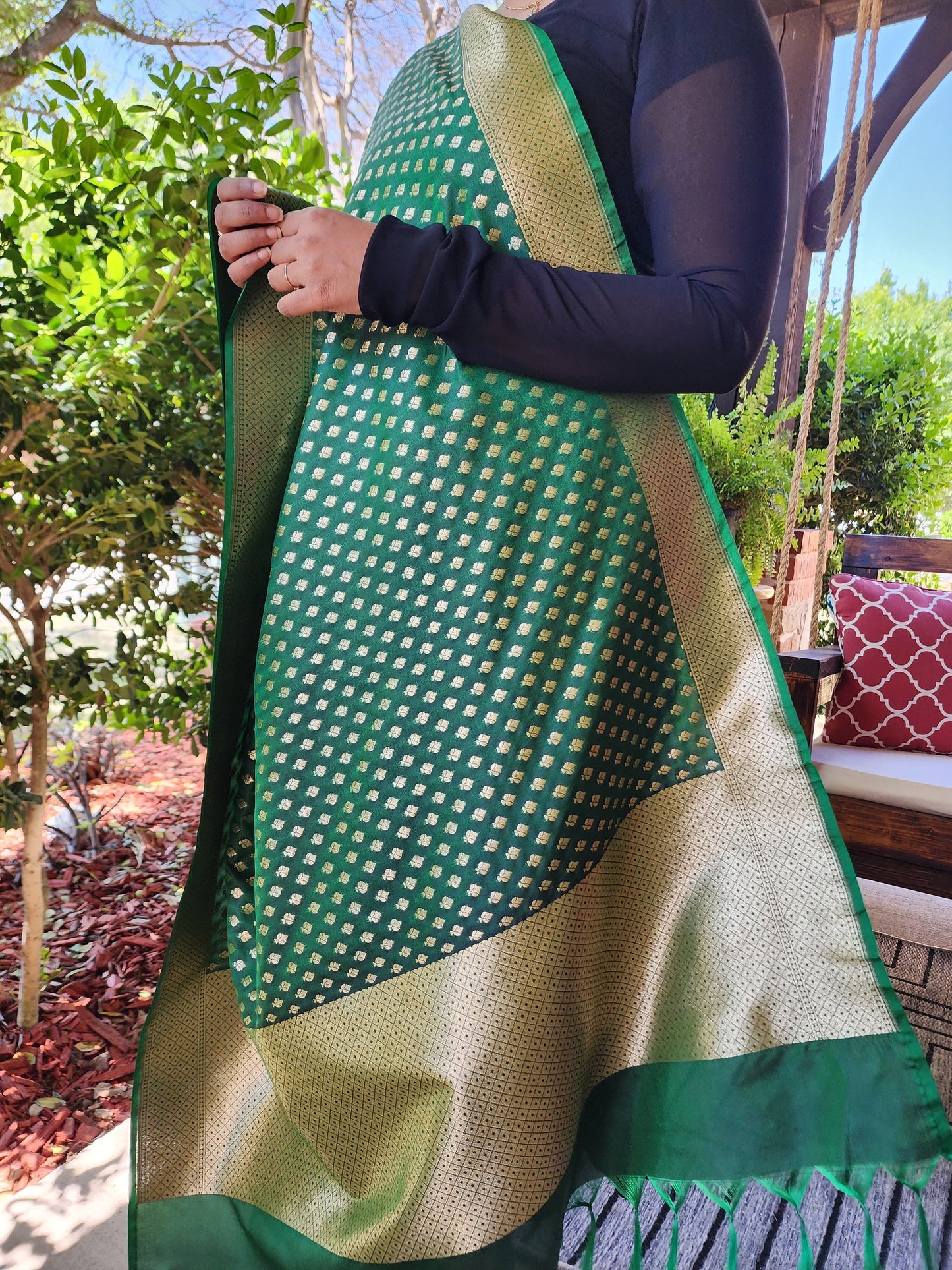 Banarasi Dark Green Pink Color Dupatta with gold handweaving