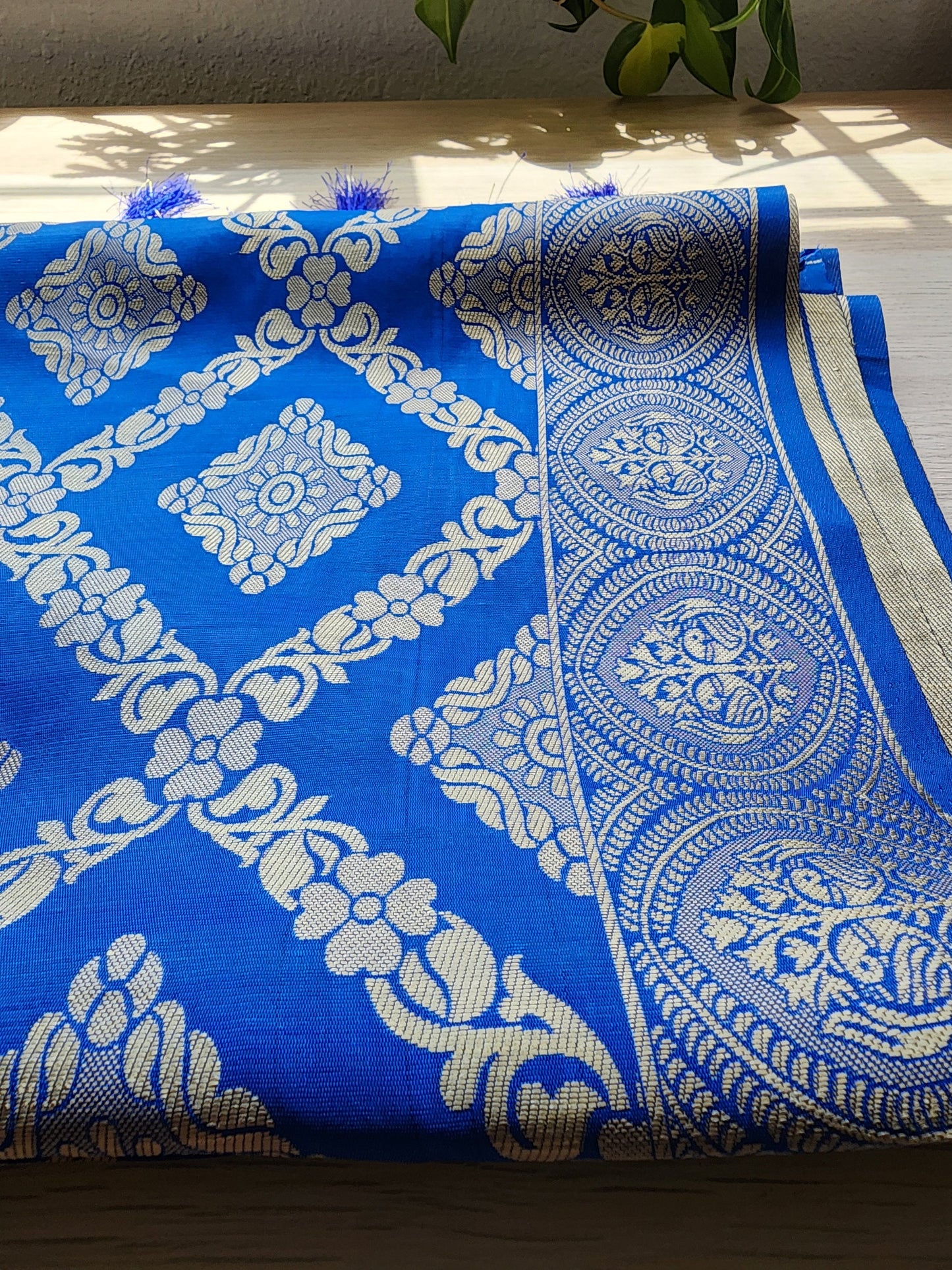 Banarasi Silk Handwoven Royal Blue Dupatta with golden weaving