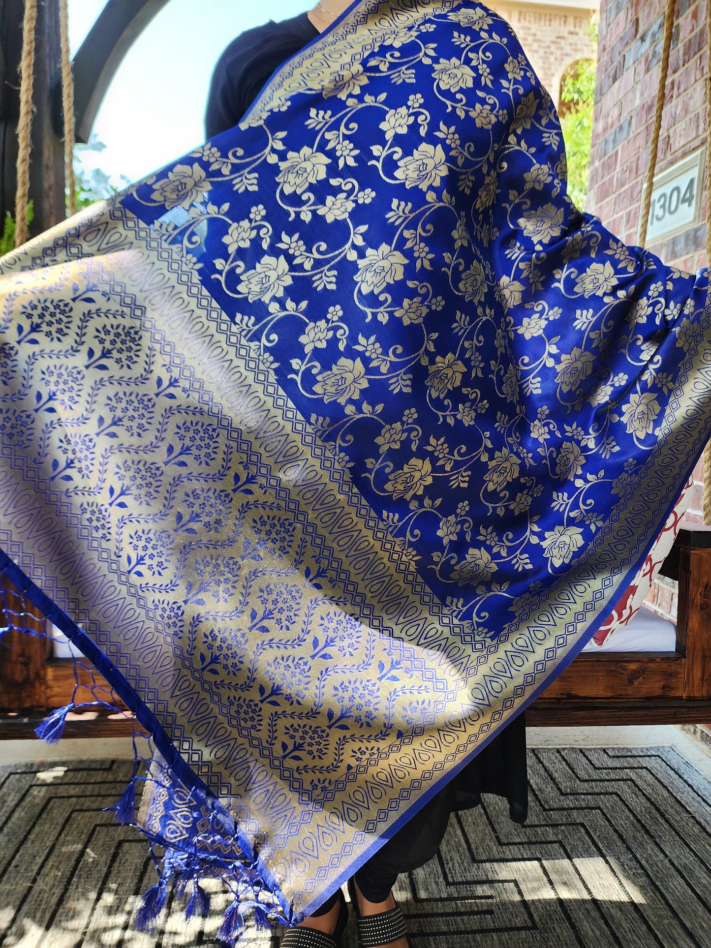 Banarasi Silk Handwoven Royal Blue Dupatta with golden weaving