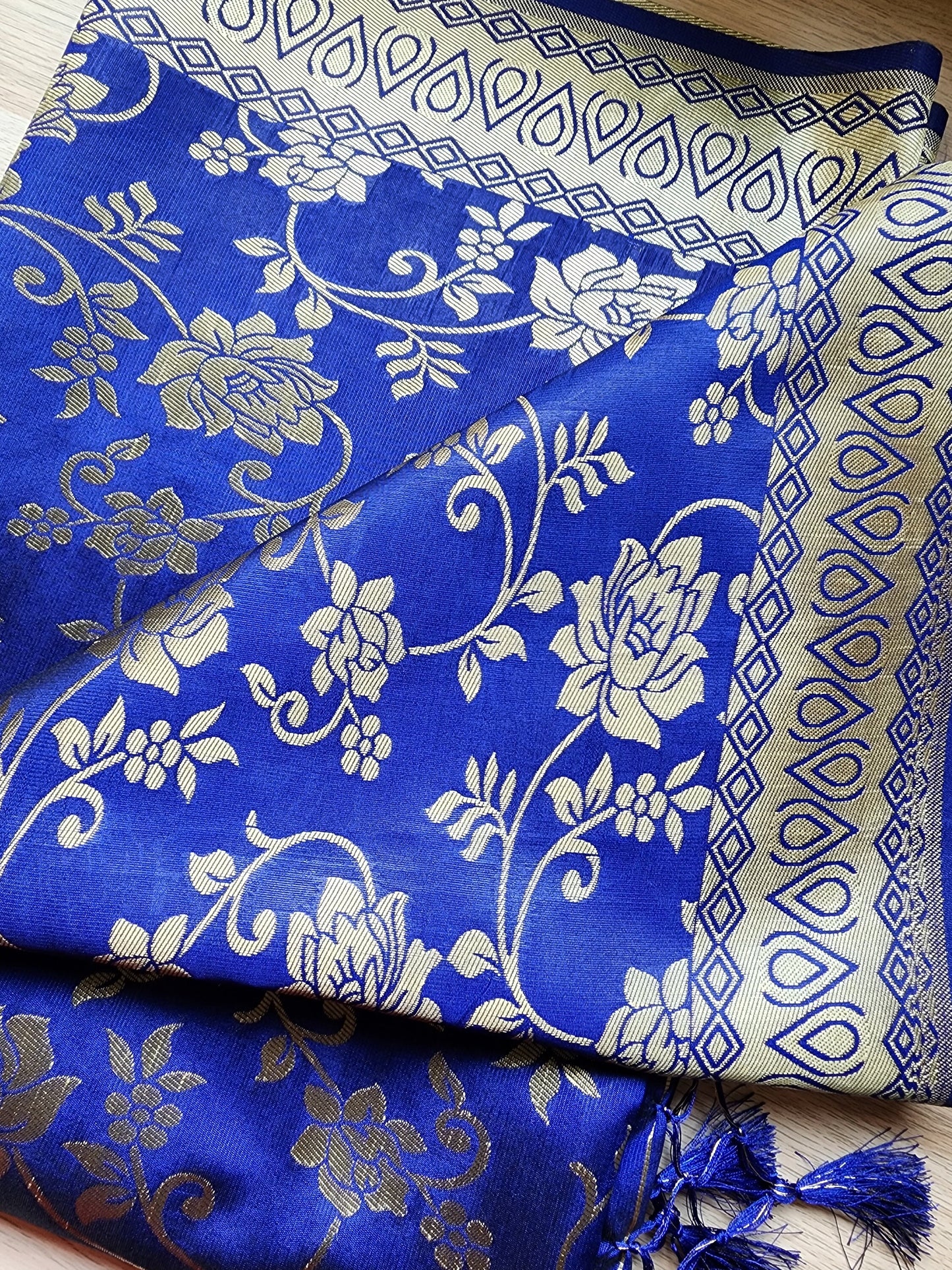 Banarasi Silk Handwoven Royal Blue Dupatta with golden weaving