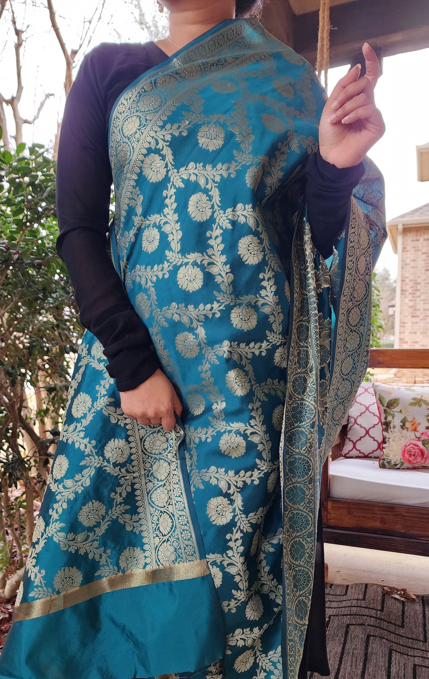 Banarasi Dark Turquoise Green Silk Dupatta with gold weaving