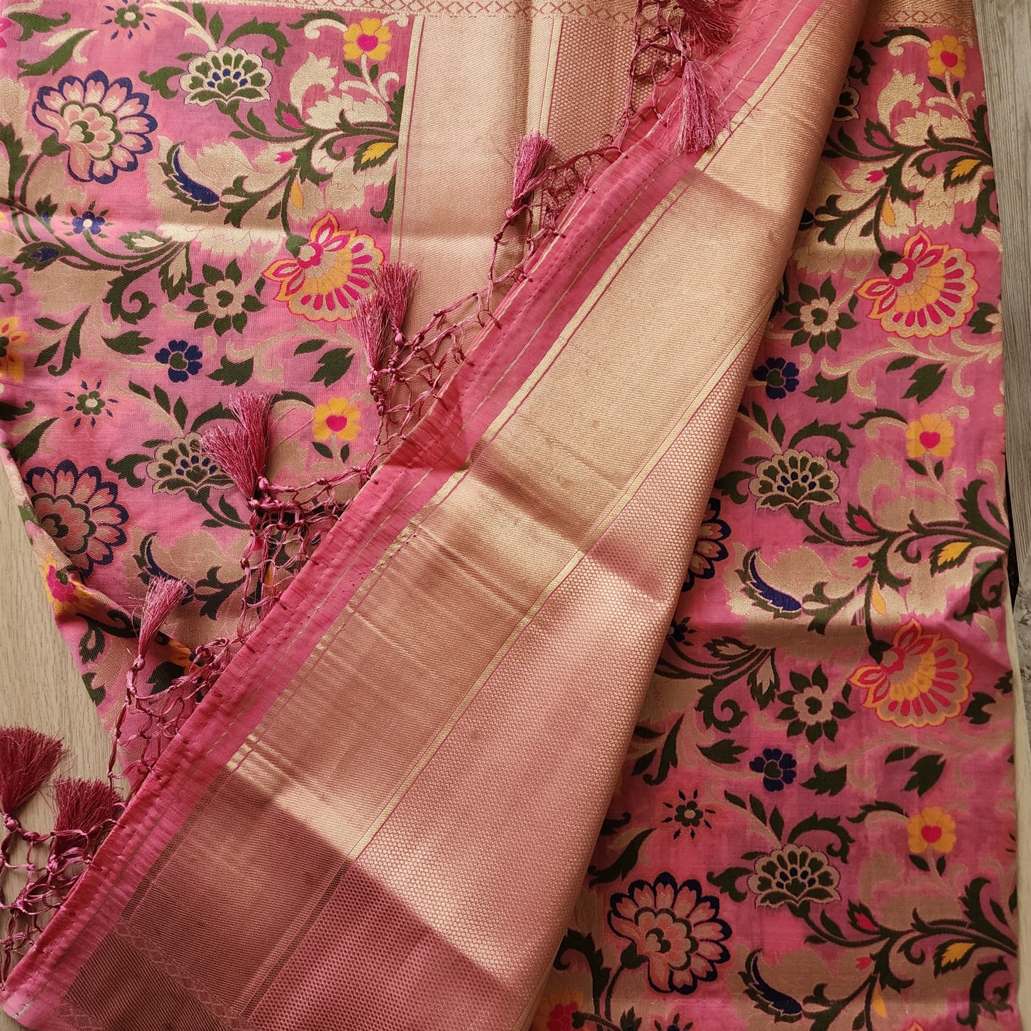 Banarasi Pink Dupatta with gold handweaving