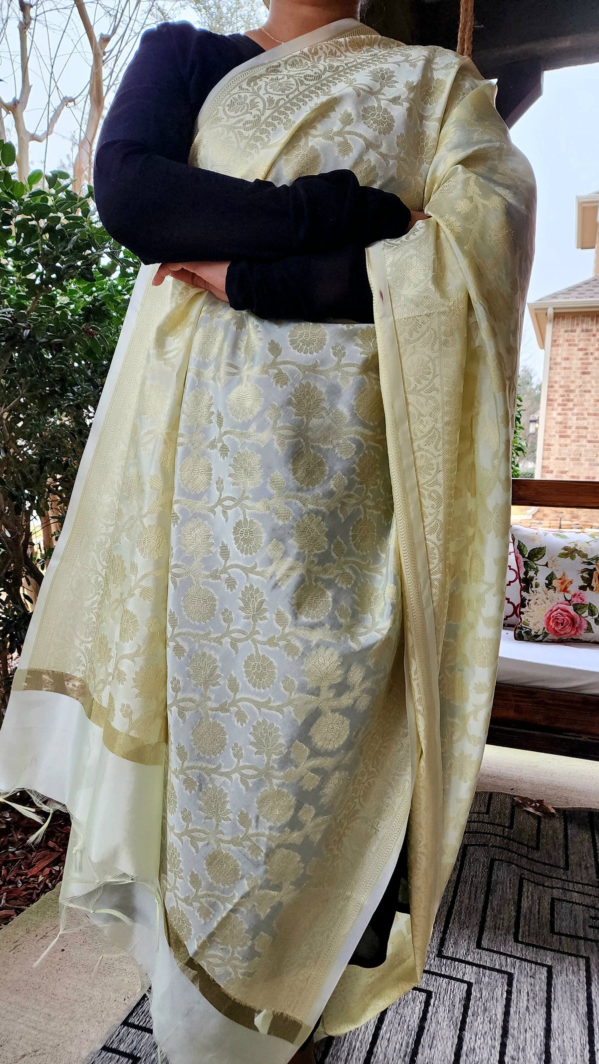 Banarasi Off-White Dupatta with gold handweaving, Indian traditional and Festive designer dupatta, luxurious, soft to touch  dupatta
