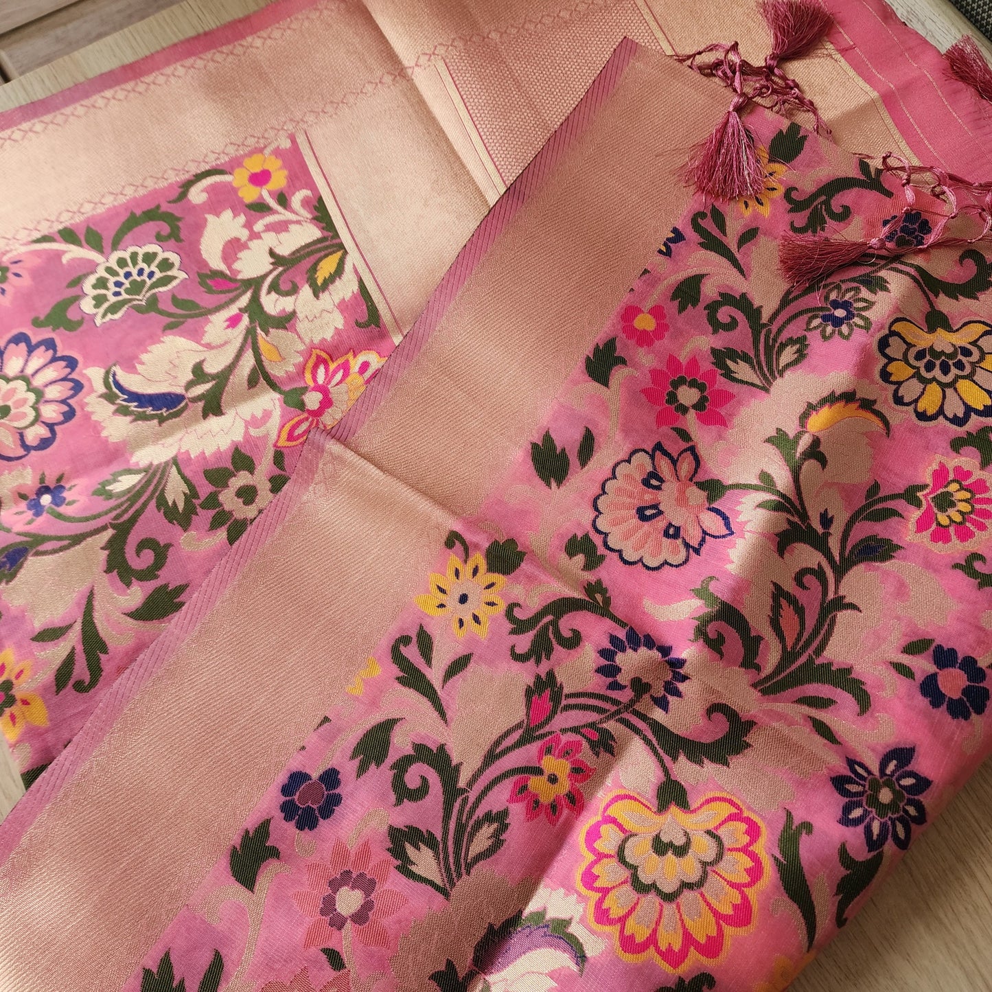 Banarasi Pink Dupatta with gold handweaving