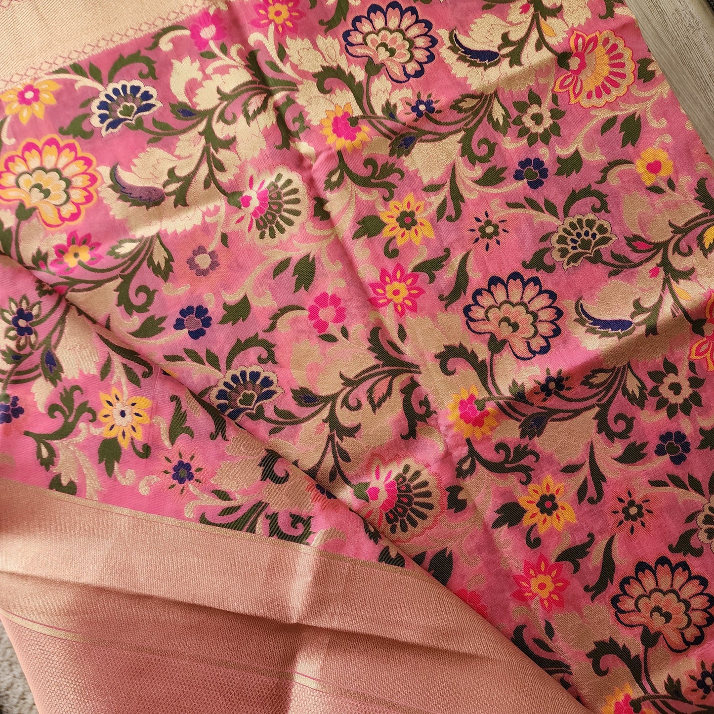 Banarasi Pink Dupatta with gold handweaving