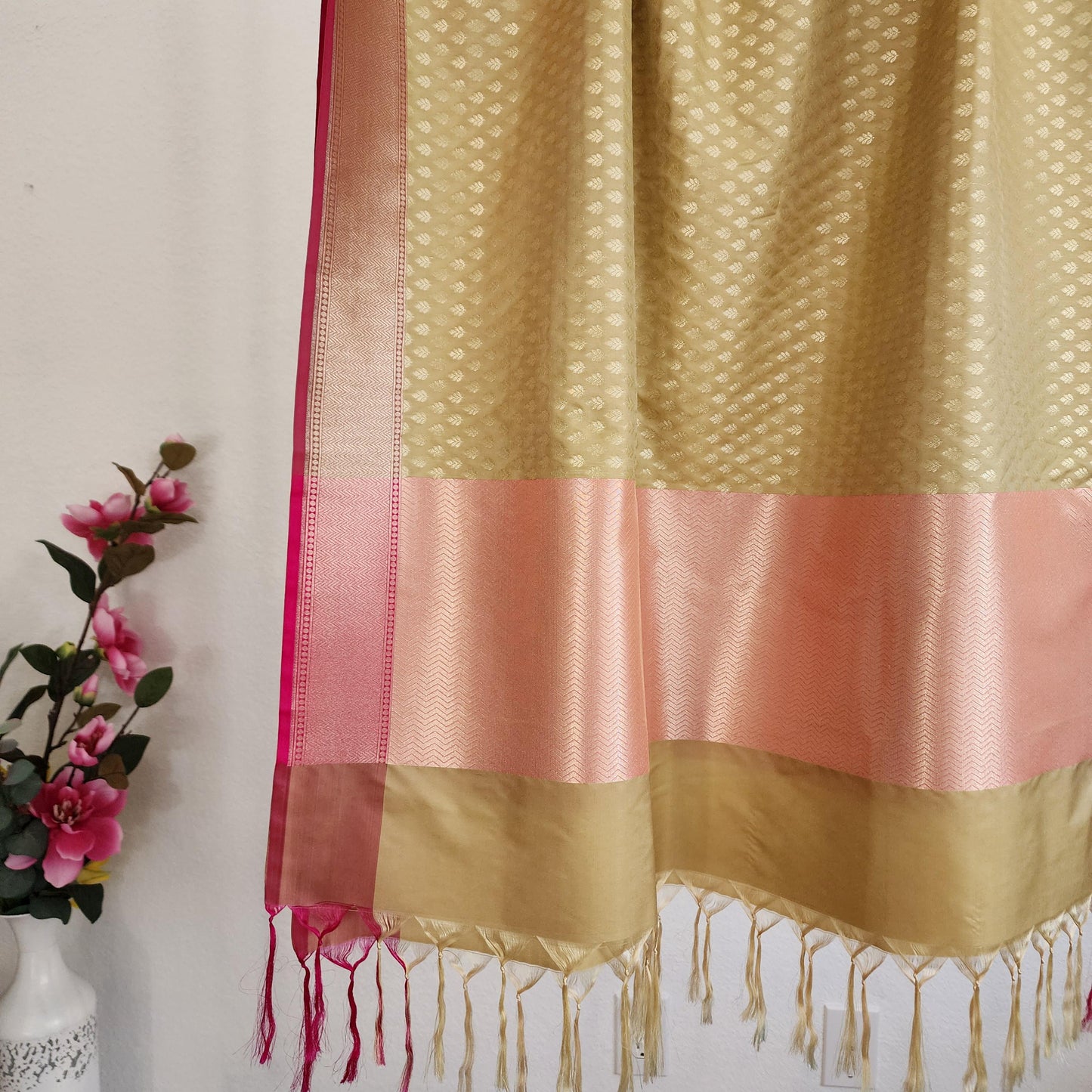 Banarasi Silk Beige & Magenta Dupatta with gold handweaving, Indian traditional and Festive designer dupatta, luxurious soft Banarsi dupatta