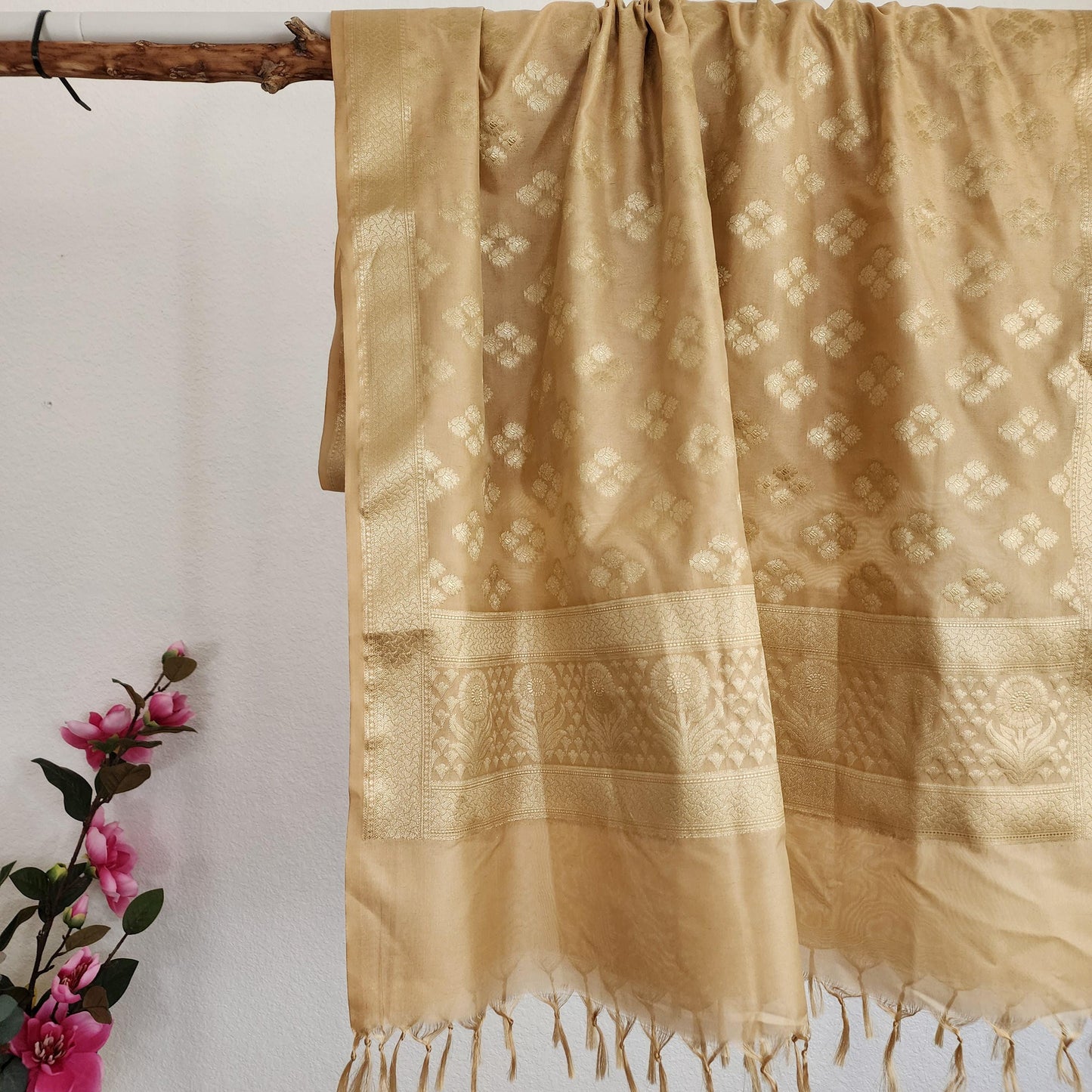 Banarasi Silk Beige Dupatta with gold handweaving, Indian traditional and Festive designer dupatta, luxurious soft Banarsi dupatta