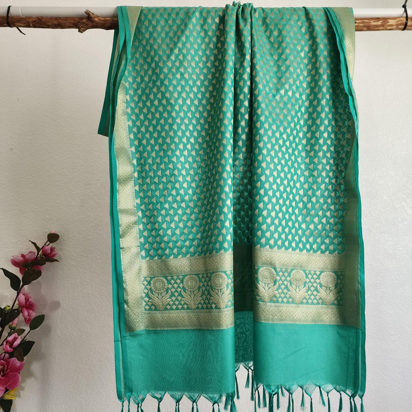 Banarasi Silk Aqua Green Dupatta with gold handweaving, Indian traditional and Festive designer dupatta, luxurious soft Banarsi dupatta