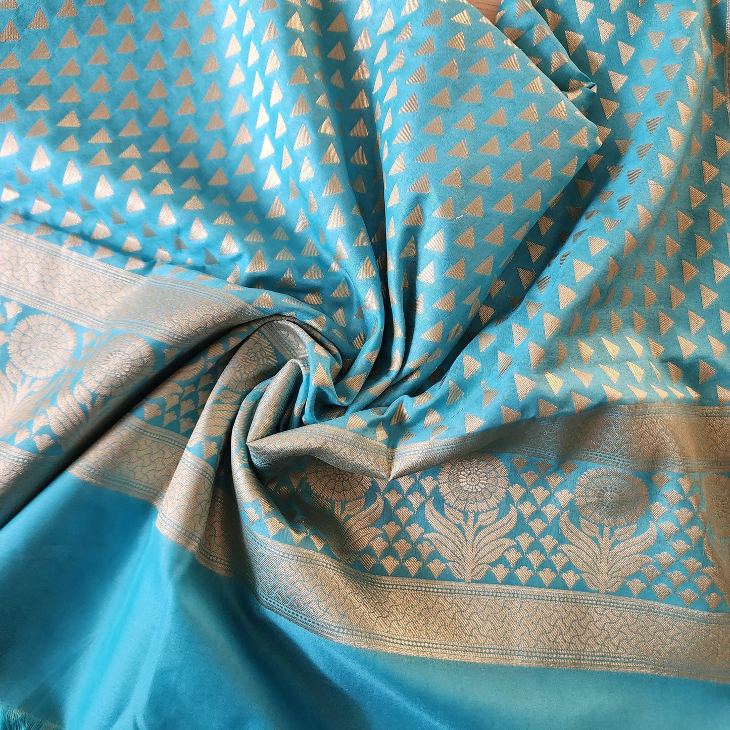 Banarasi Silk Sky Blue Dupatta with gold handweaving, Indian traditional and Festive designer dupatta, luxurious soft Banarsi dupatta