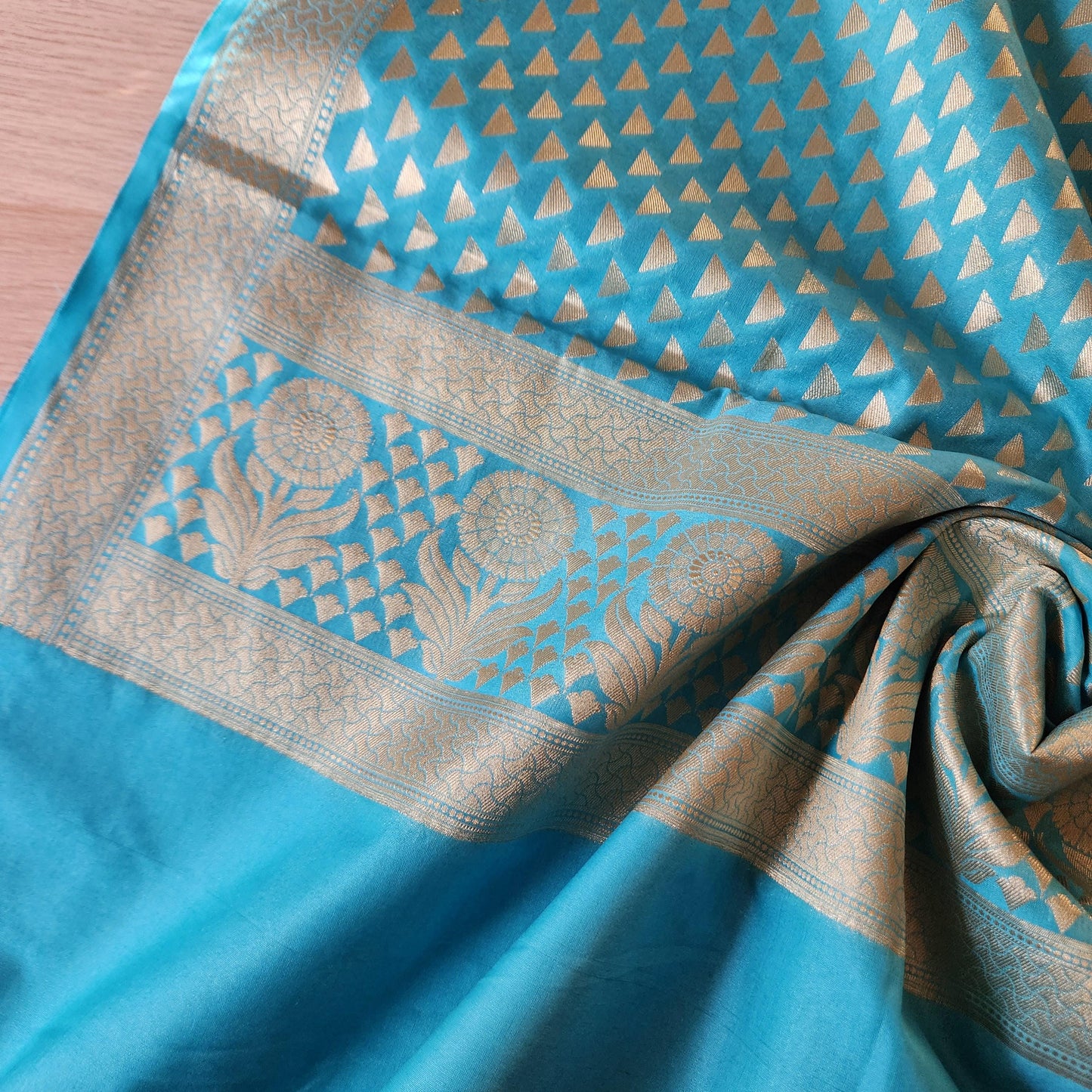 Banarasi Silk Sky Blue Dupatta with gold handweaving, Indian traditional and Festive designer dupatta, luxurious soft Banarsi dupatta