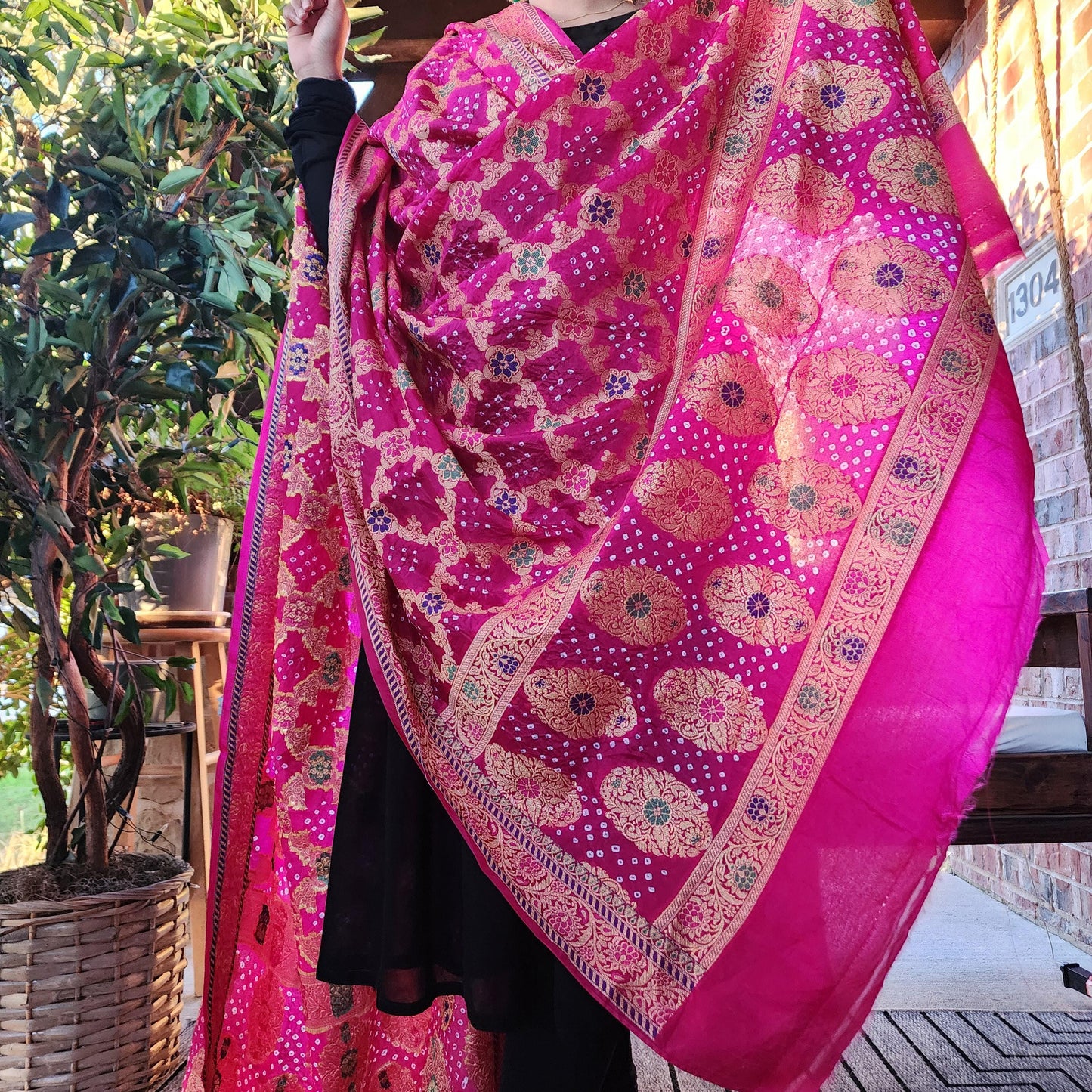 Banarasi Handwoven Bandhni Dupatta in Rani Pink, Beautiful Banarsi weaving in Gold