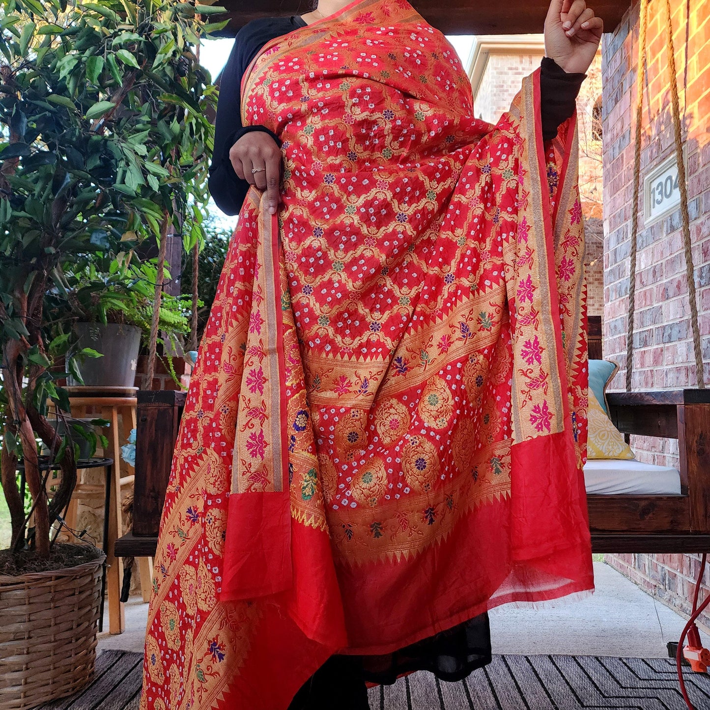 Banarasi Handwoven Bandhni Dupatta in Orange Bright Red, Beautiful Banarsi weaving in Gold