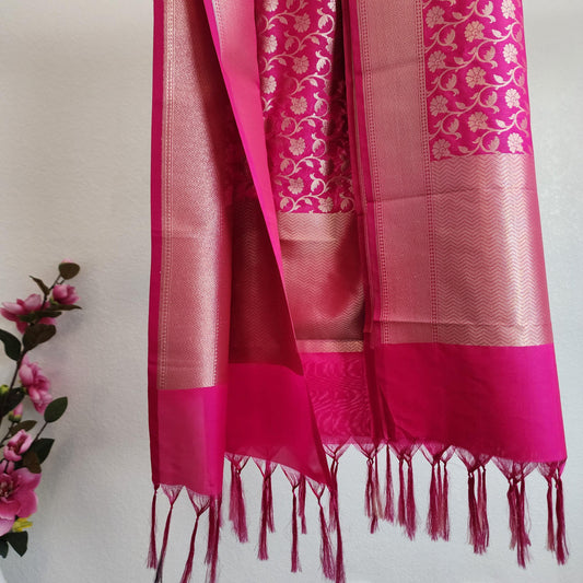 Banarasi Silk Rani Pink Dupatta with gold handweaving, Indian traditional and Festive designer dupatta, luxurious soft Banarsi dupatta