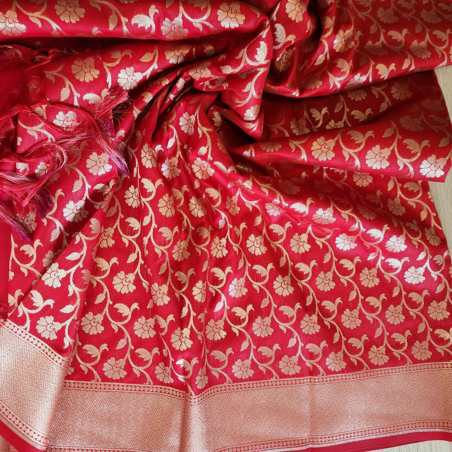 Banarasi Silk Red Dupatta with gold handweaving, Indian traditional and Festive designer dupatta, luxurious soft Banarsi dupatta