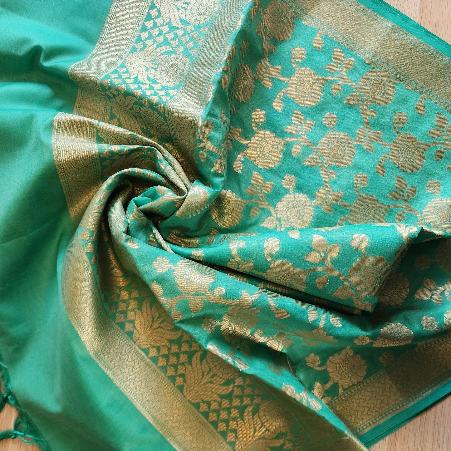 Banarasi Silk Aqua Green Dupatta with gold handweaving, Indian traditional and Festive designer dupatta, luxurious soft Banarsi dupatta