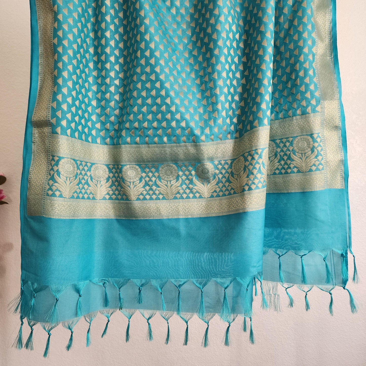 Banarasi Silk Sky Blue Dupatta with gold handweaving, Indian traditional and Festive designer dupatta, luxurious soft Banarsi dupatta