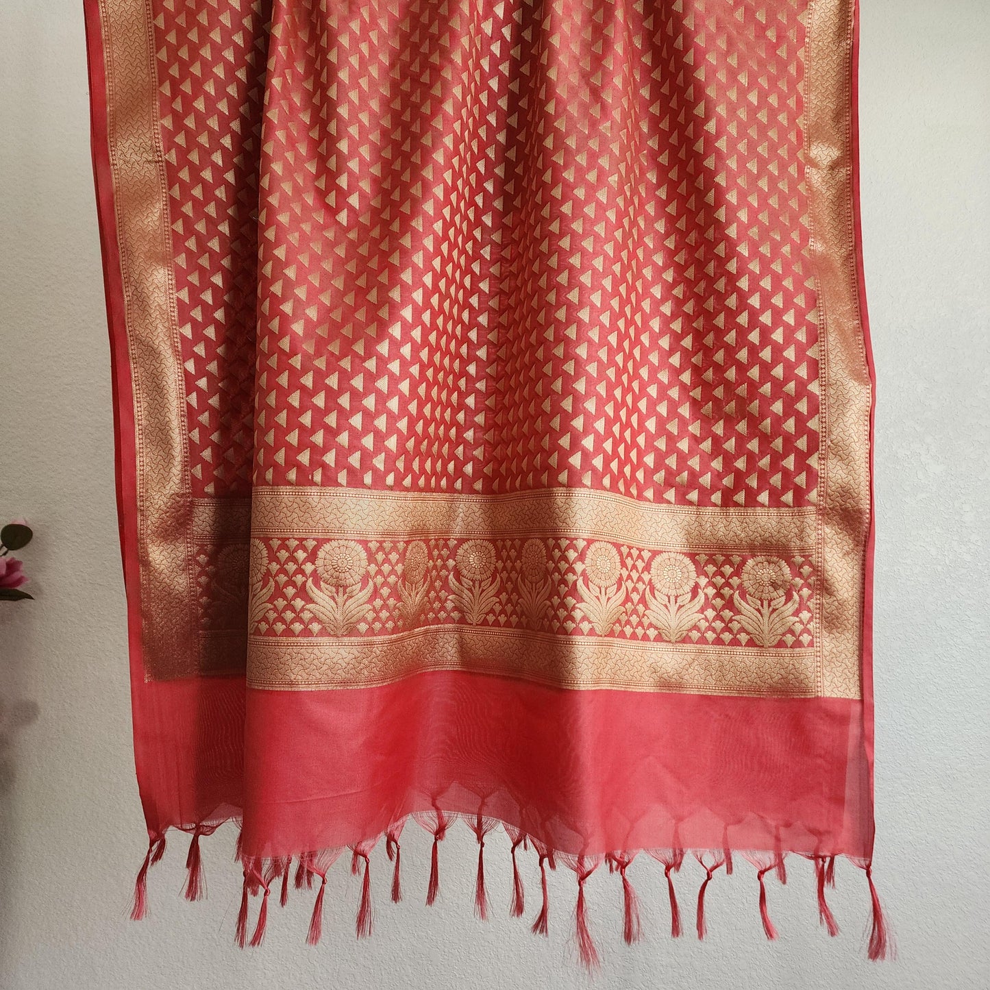 Banarasi Silk Peach Pink Dupatta with gold handweaving, Indian traditional and Festive designer dupatta, luxurious soft Banarsi dupatta