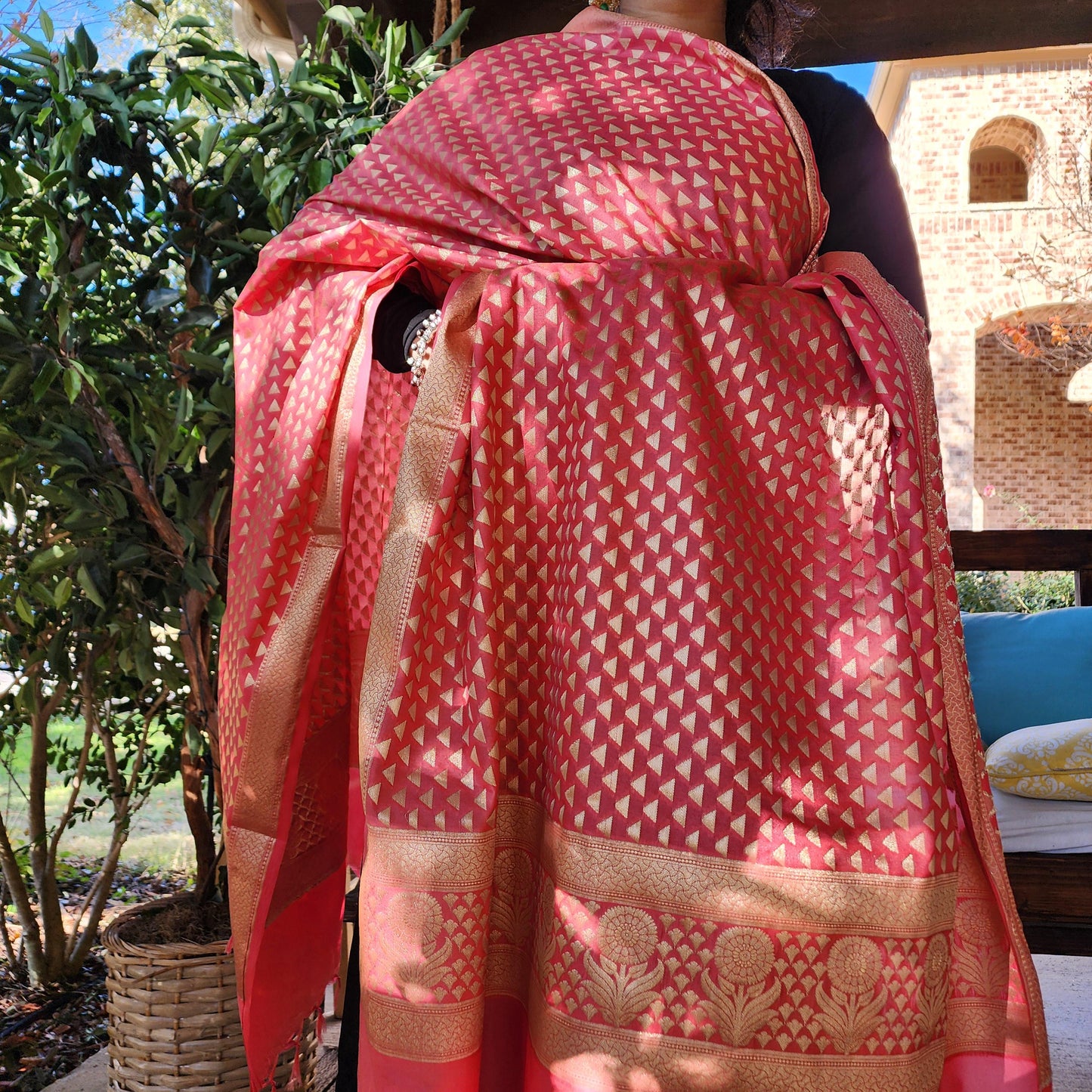 Banarasi Silk Peach Pink Dupatta with gold handweaving, Indian traditional and Festive designer dupatta, luxurious soft Banarsi dupatta