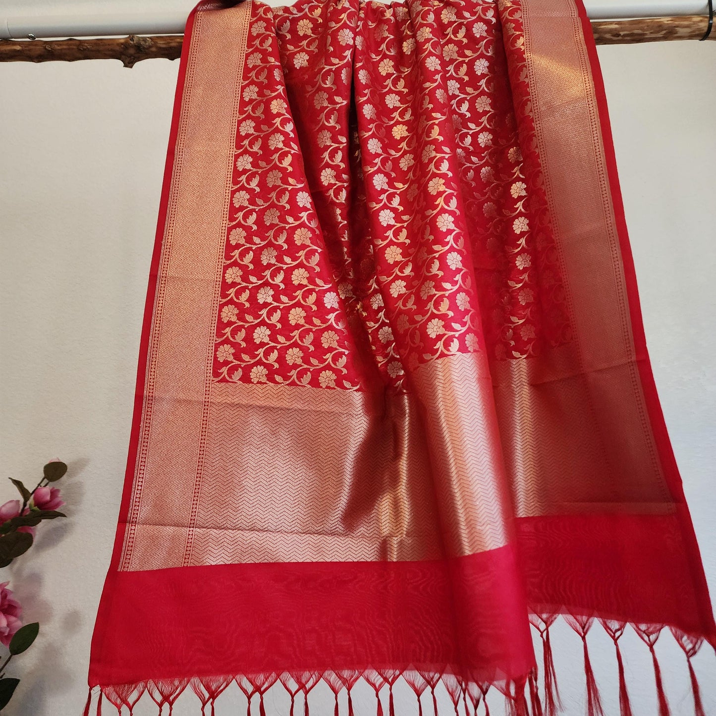 Banarasi Silk Red Dupatta with gold handweaving, Indian traditional and Festive designer dupatta, luxurious soft Banarsi dupatta