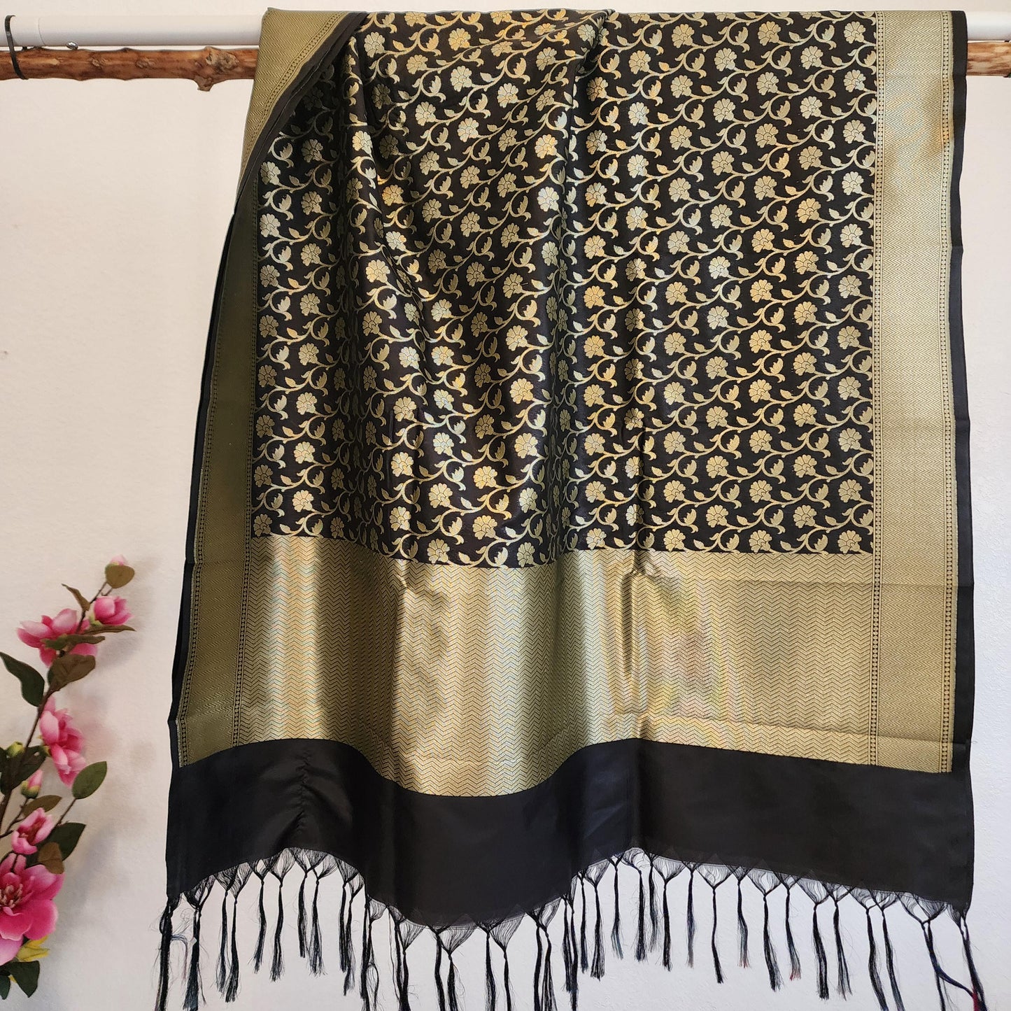 Banarasi Silk Black Dupatta with gold handweaving, Indian traditional and Festive designer dupatta, luxurious soft Banarsi dupatta