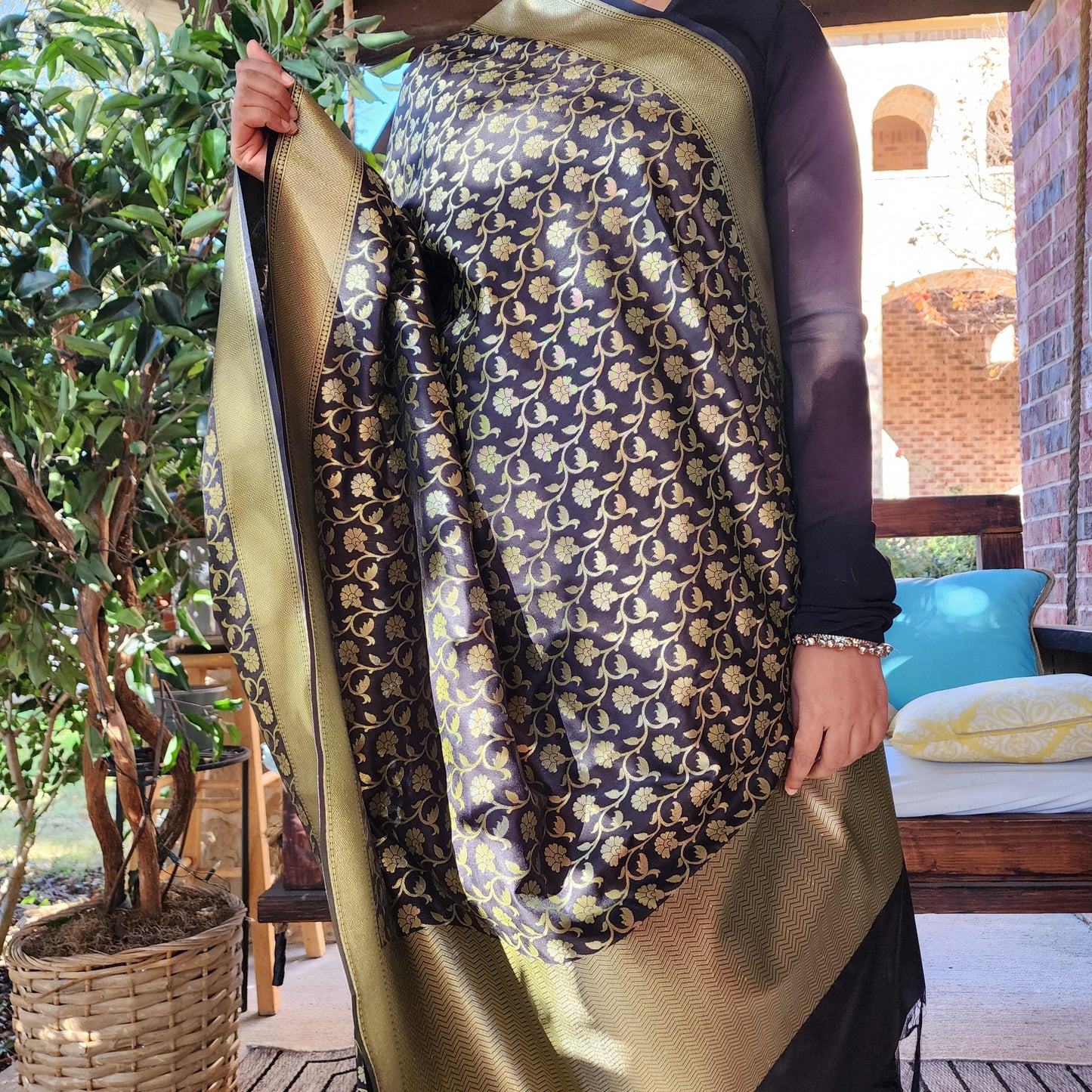 Banarasi Silk Black Dupatta with gold handweaving, Indian traditional and Festive designer dupatta, luxurious soft Banarsi dupatta