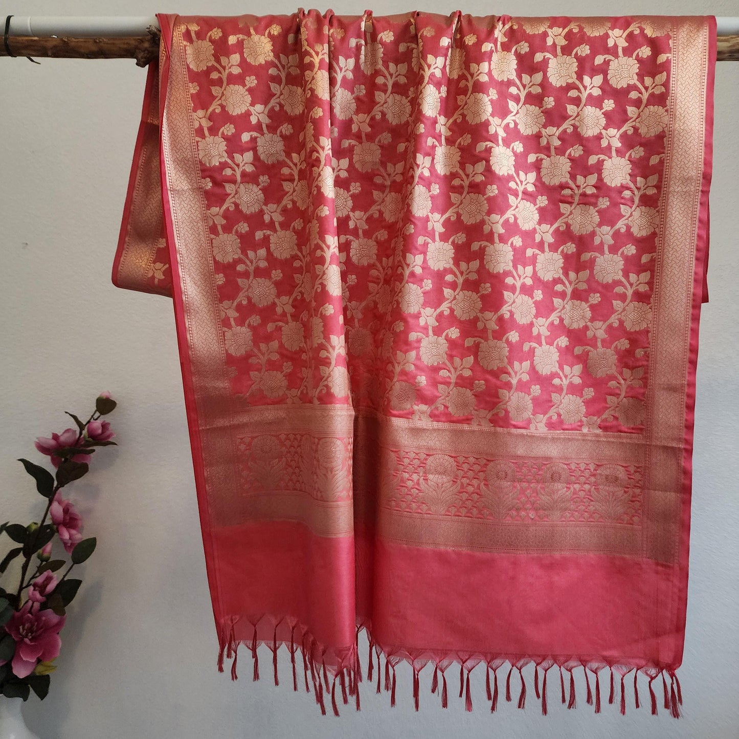 Banarasi Silk Magenta Pink Dupatta with gold handweaving, Indian traditional and Festive designer dupatta, luxurious soft Banarsi dupatta