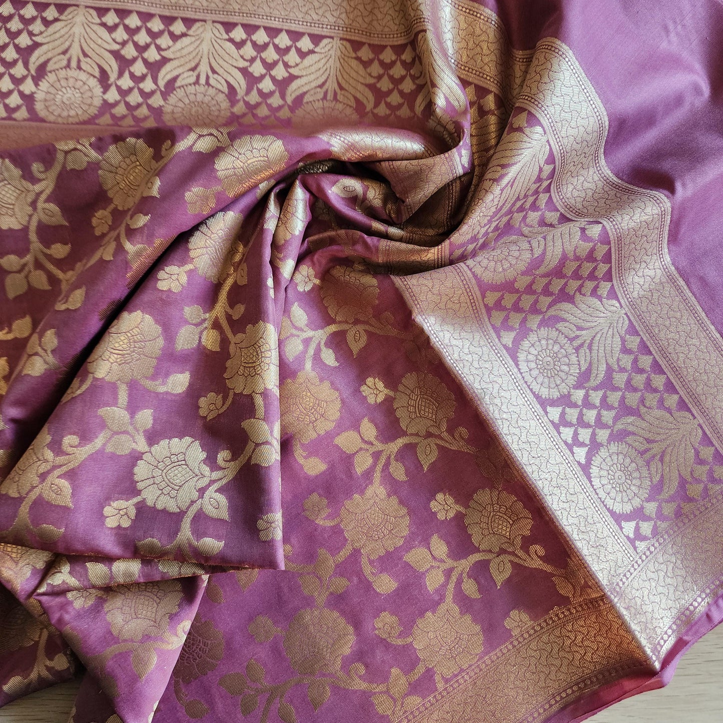 Banarasi Silk Mauve Pink Dupatta with gold handweaving, Indian traditional and Festive designer dupatta, luxurious soft Banarsi dupatta