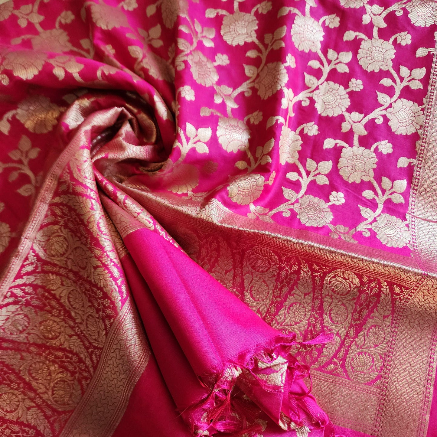 Banarasi Silk Rani Pink Dupatta with gold handweaving, Indian traditional and Festive designer dupatta, luxurious soft Banarsi dupatta