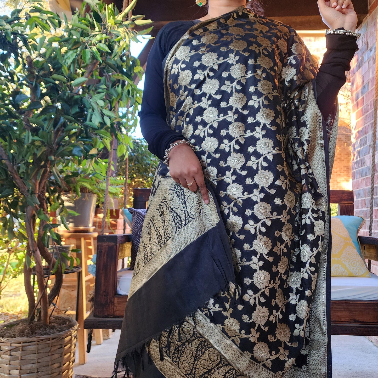 Banarasi Silk Black Dupatta with gold handweaving, Indian traditional and Festive designer dupatta, luxurious soft Banarsi dupatta