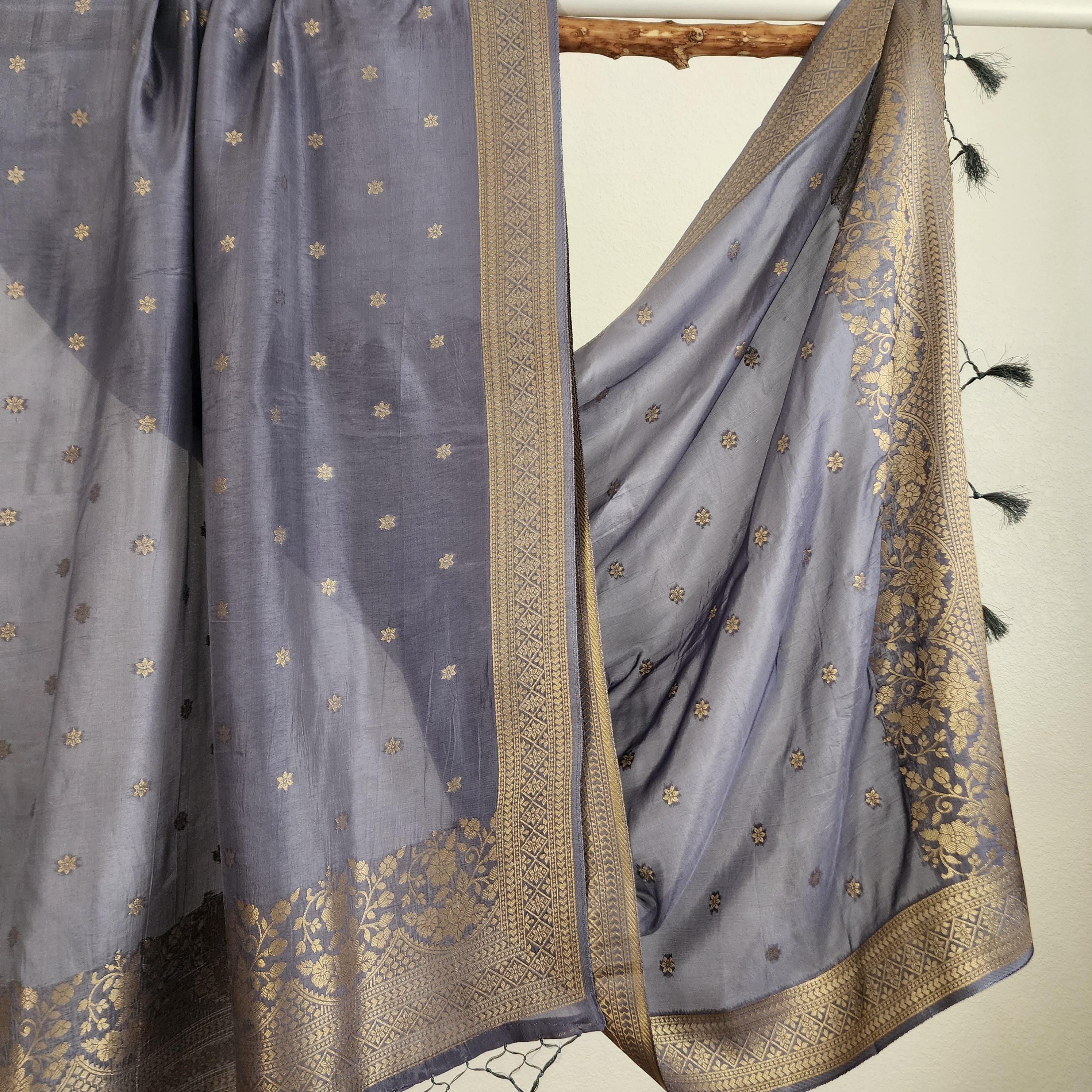 Banarasi Gray Dola Silk with Golden Zari border & Floral motifs