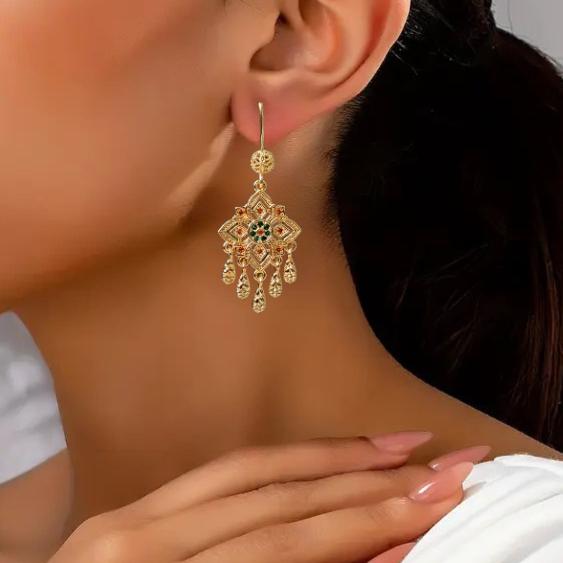 Vintage Style Golden Droplet Earrings