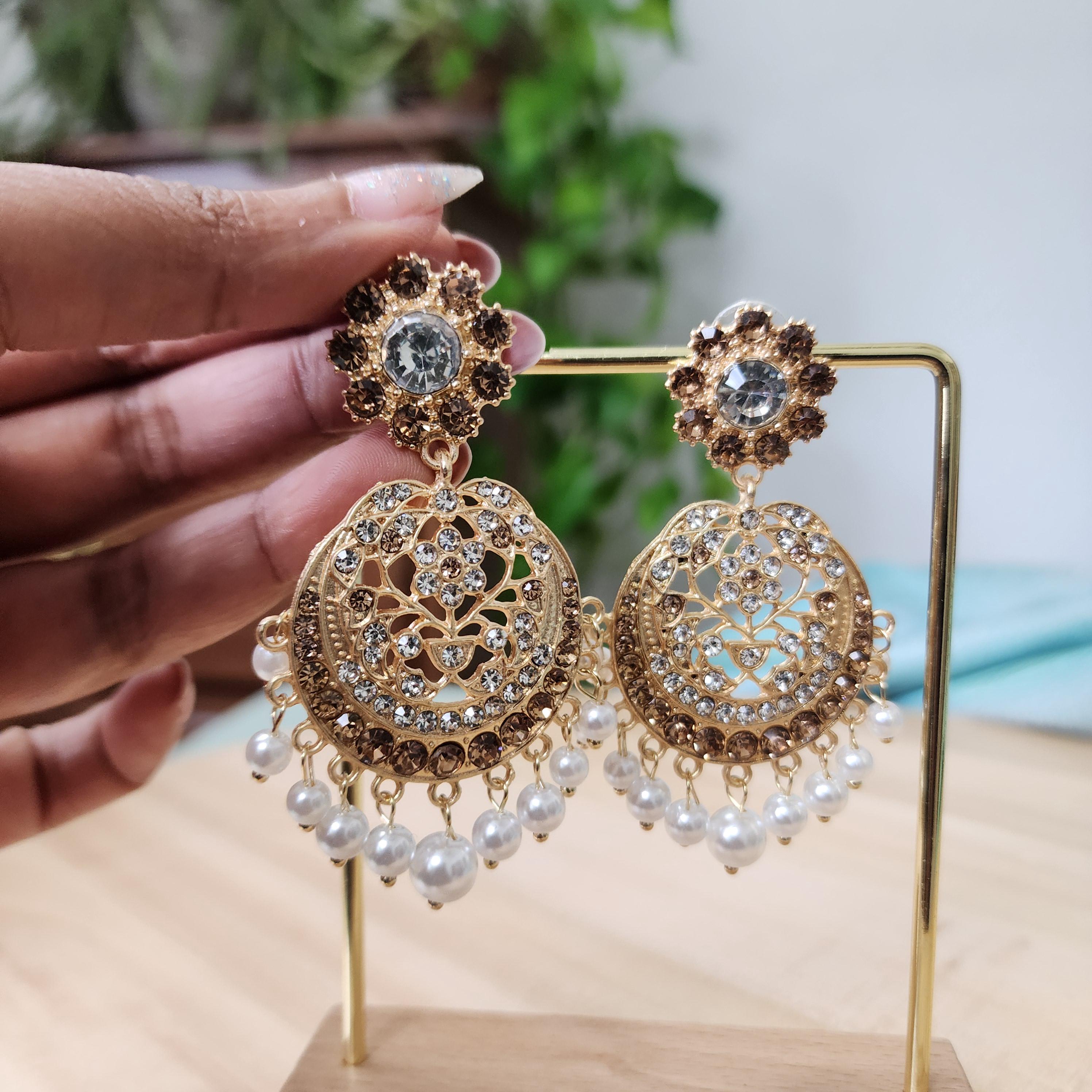 Vintage-Inspired Round Traditional Kundan Earrings with large pearls