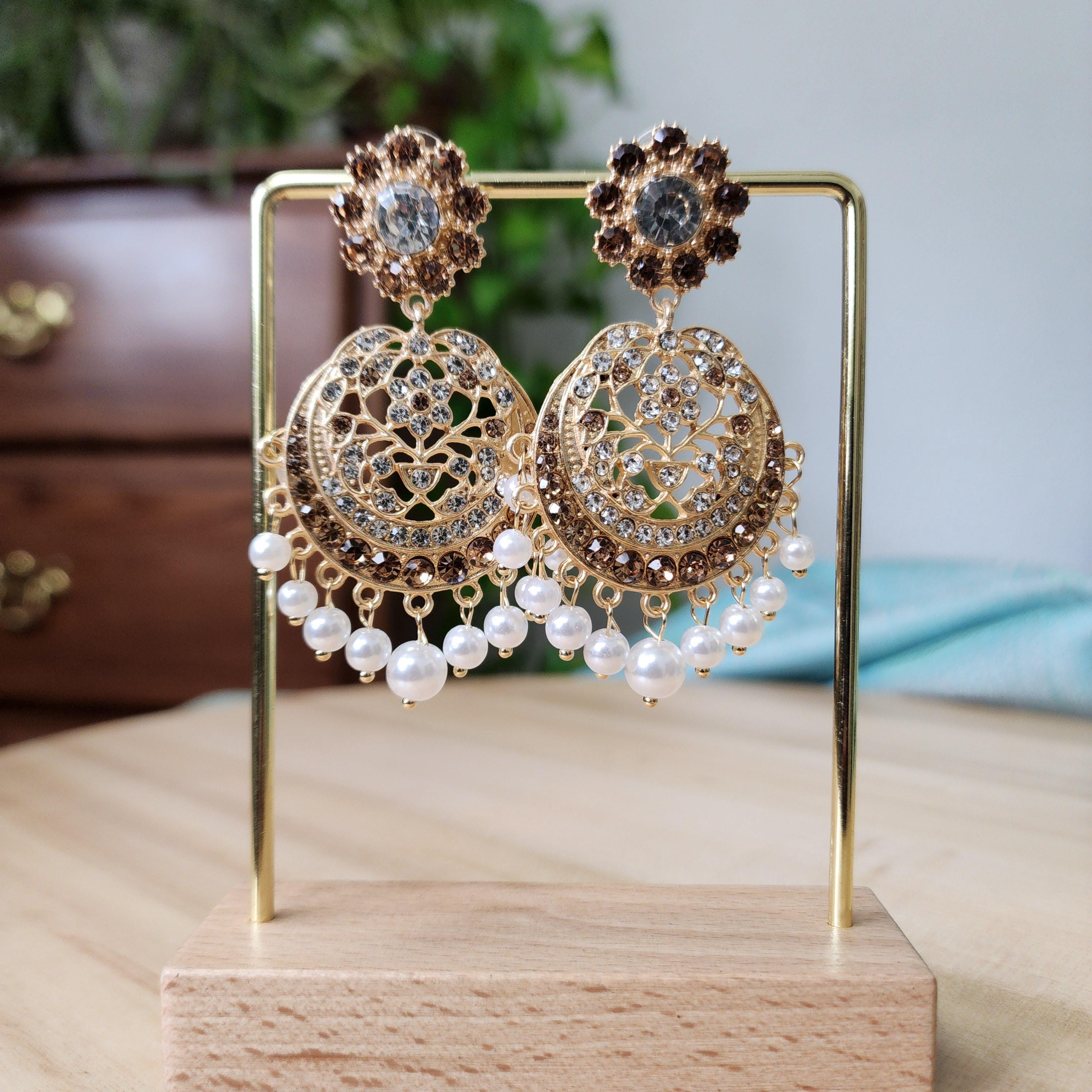 Vintage-Inspired Round Traditional Kundan Earrings with large pearls