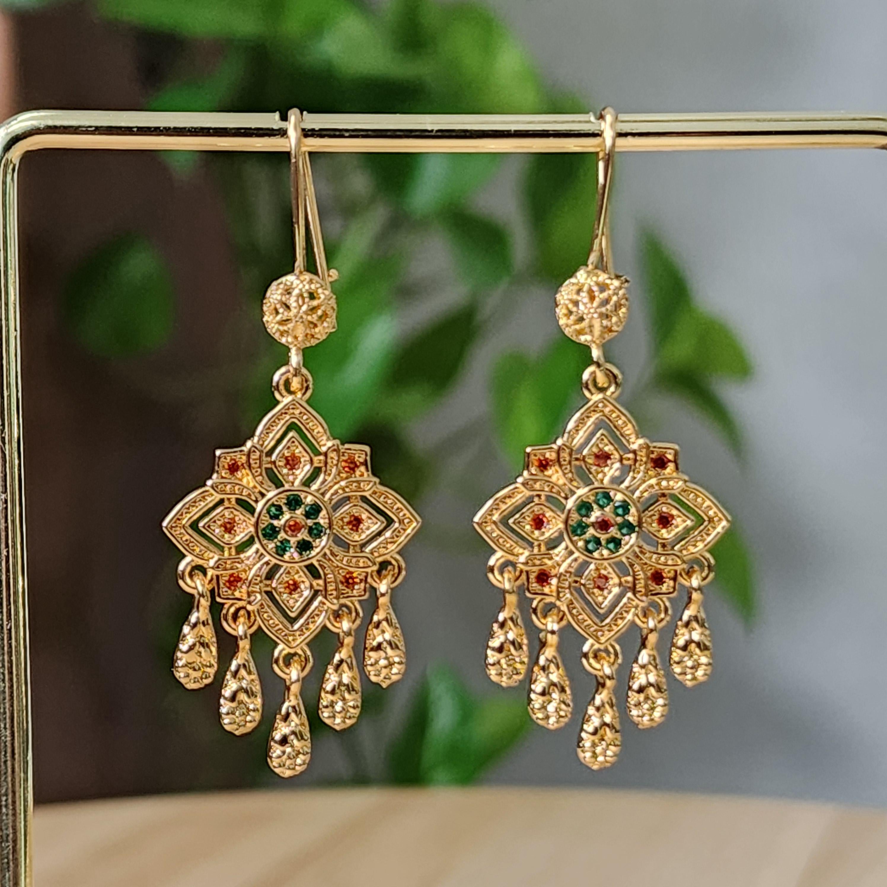 Vintage Style Golden Droplet Earrings