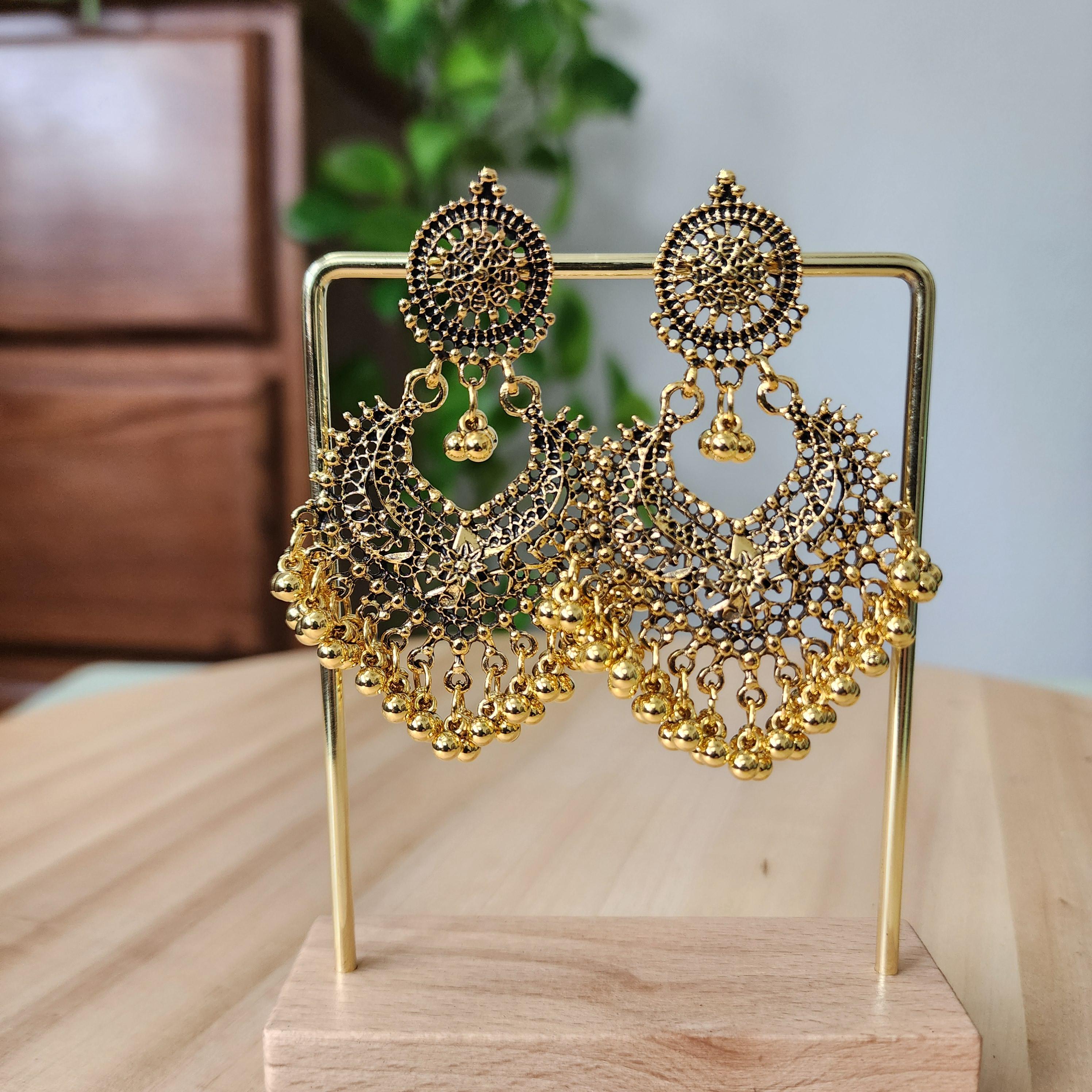 Vintage Style Golden Chandbali Earrings