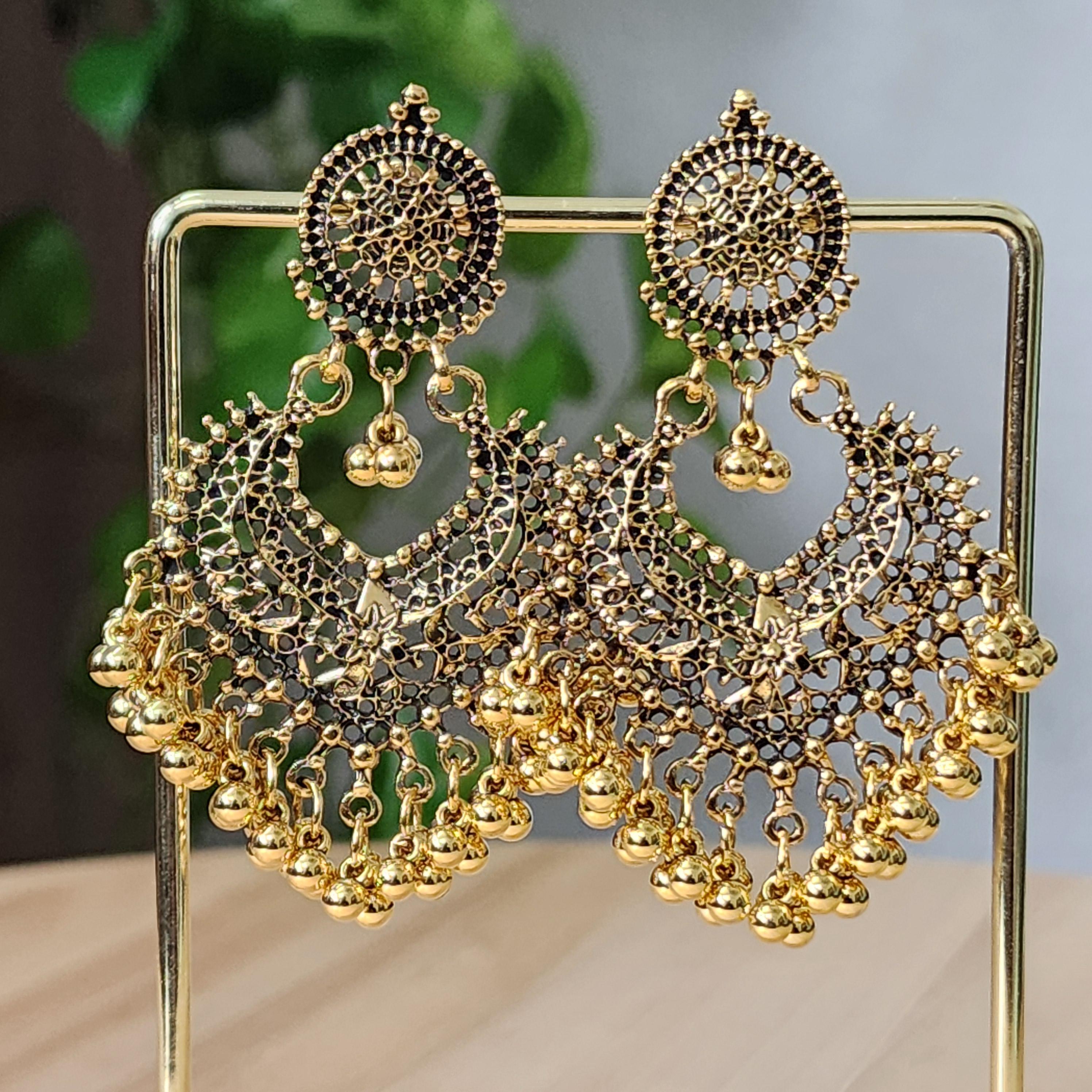 Vintage Style Golden Chandbali Earrings