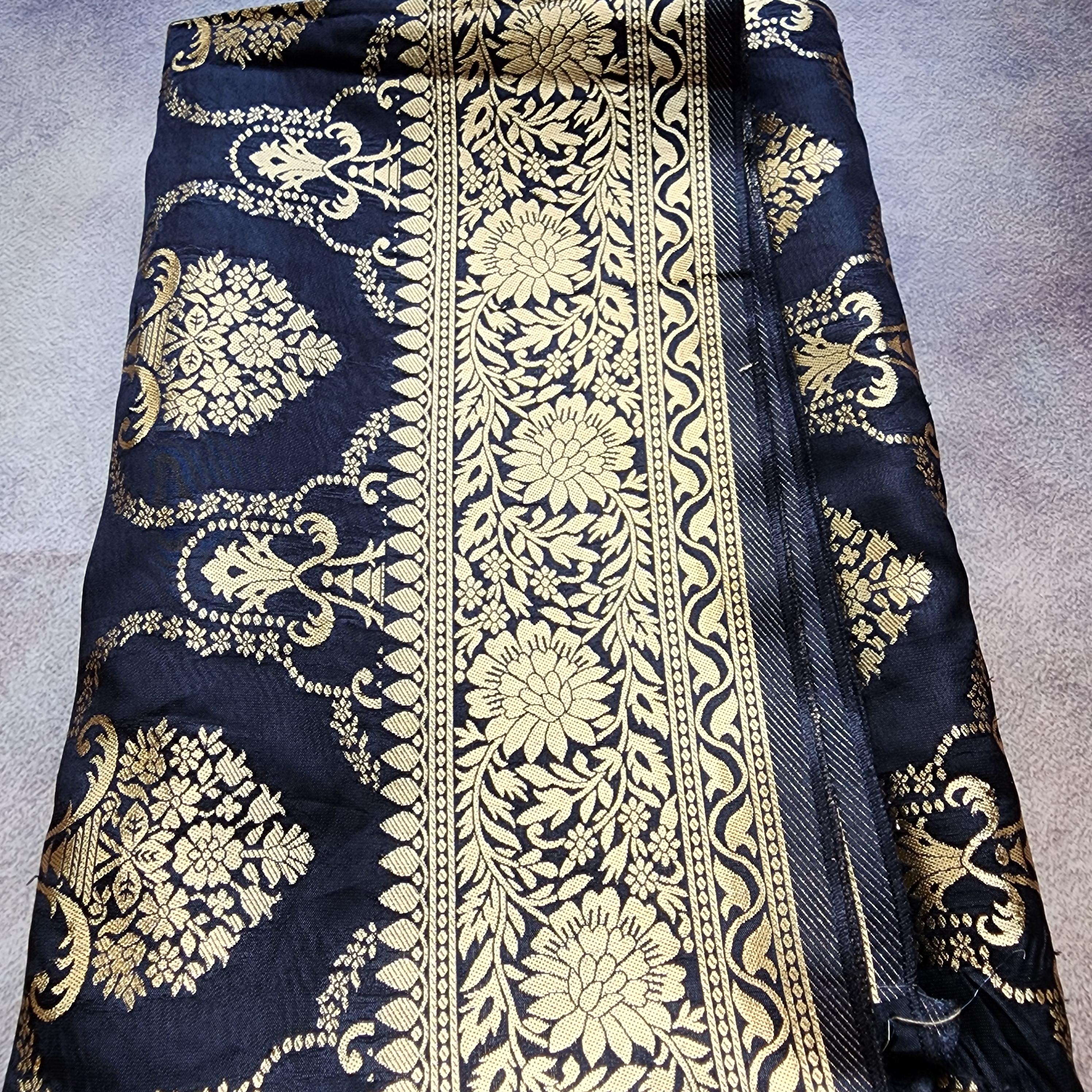 Banarasi Katan Silk Kadhuwa Jaal Dupatta in Black