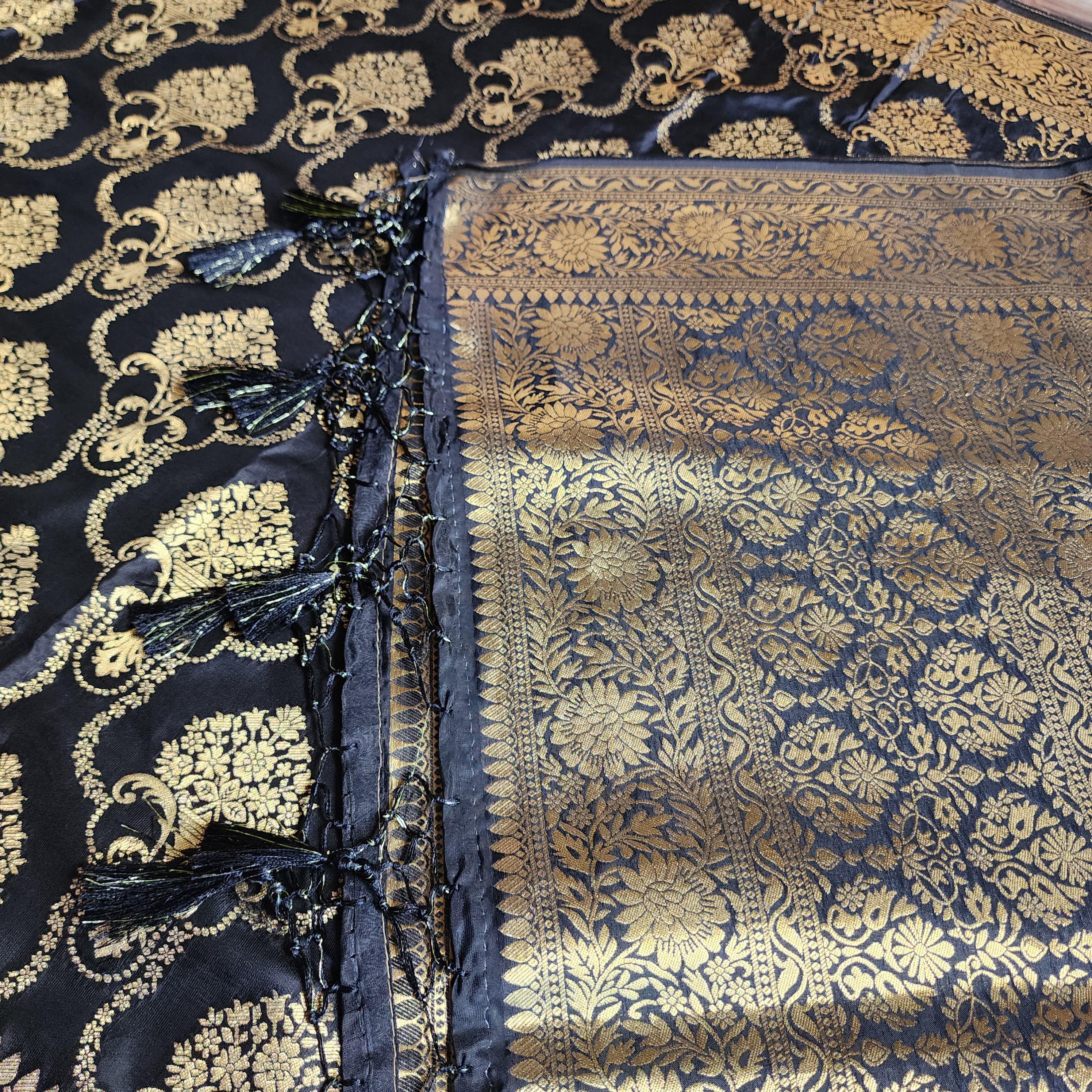 Banarasi Katan Silk Kadhuwa Jaal Dupatta in Black